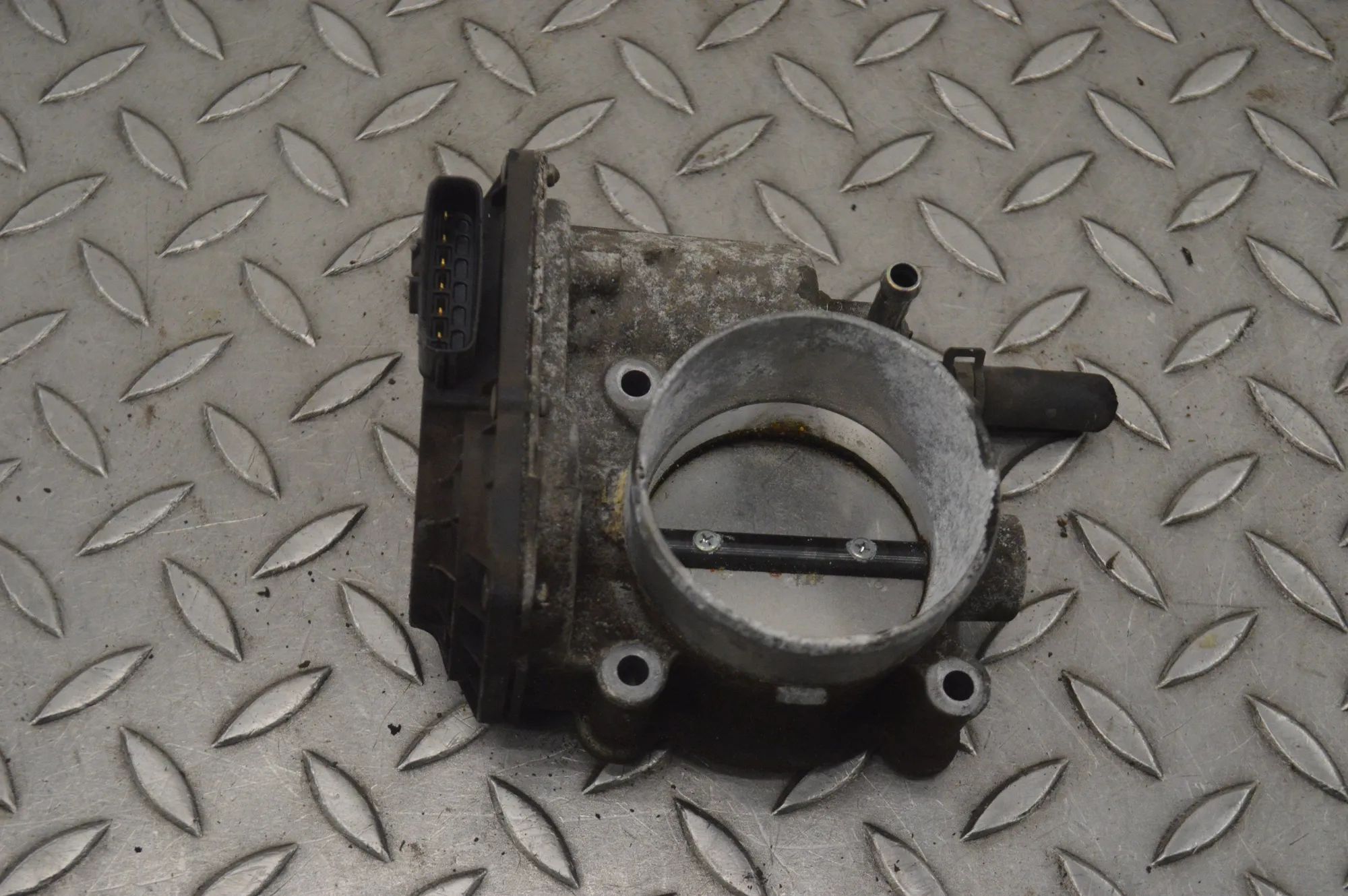 Toyota GT86 Throttle body Throttle body — TOYOTA GT (86 Coupe ZN6_) (2012...
