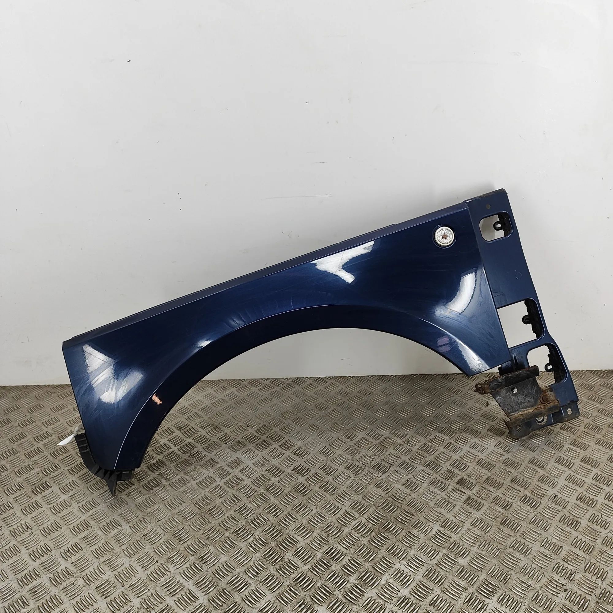 Land Rover Range Rover (L405) Front Left Fender Front Left Fender — LAND ROVER RANGE ROVER (III...