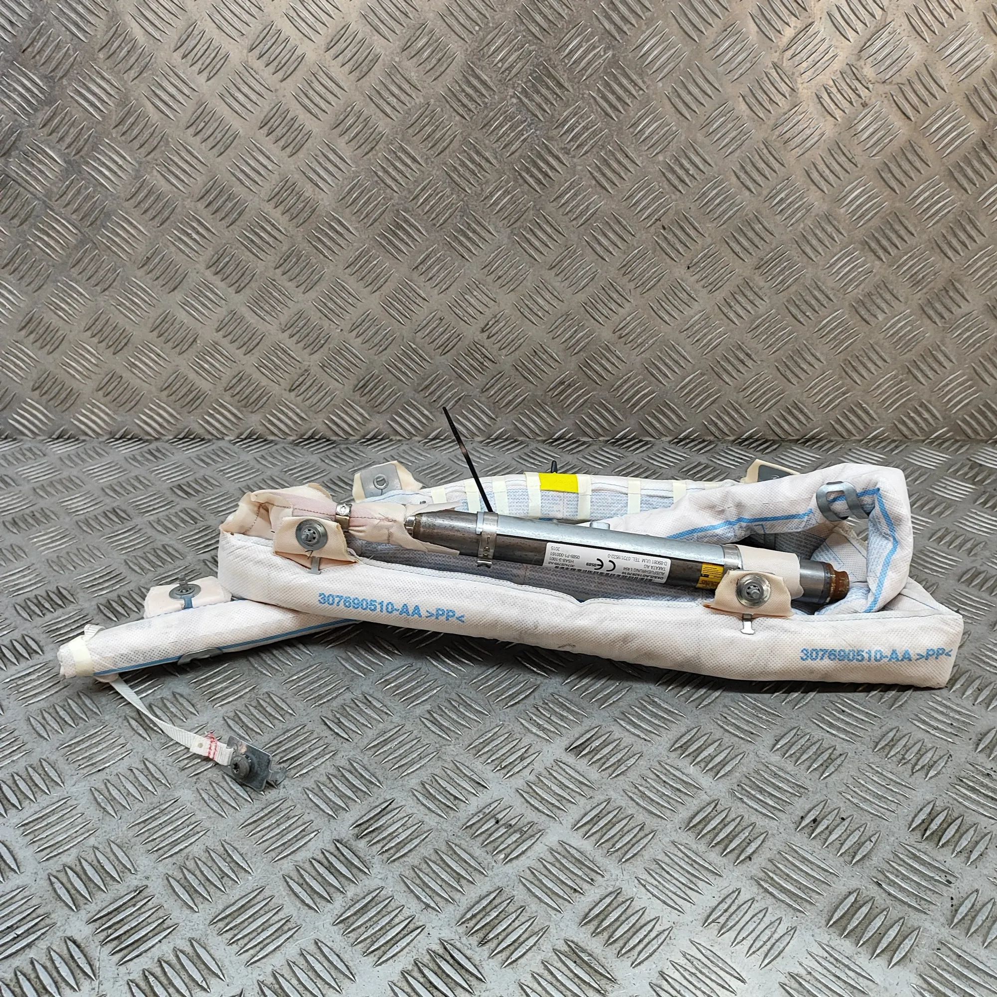 Land Rover Range Rover Sport (L494) Left Side Roof Safety Curtain SRS Left Side Roof Safety Curtain SRS — LAND ROVER ...