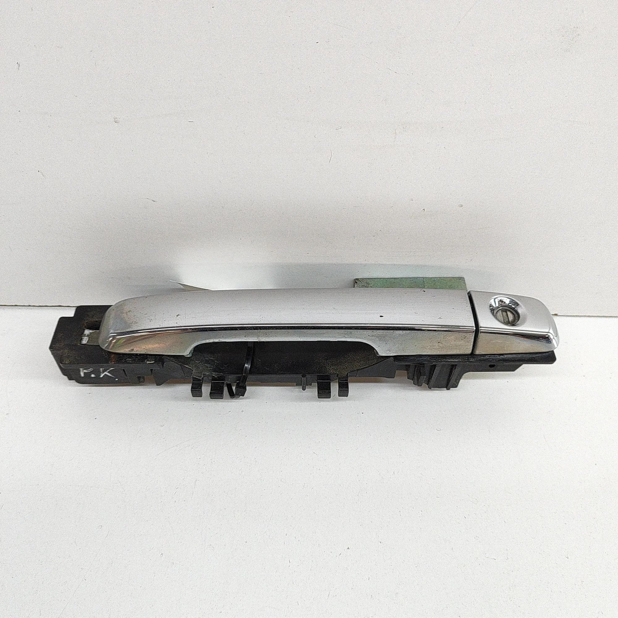 Isuzu D-Max Exterior door handle — front left Exterior door handle — front left — ISUZU D-MAX...