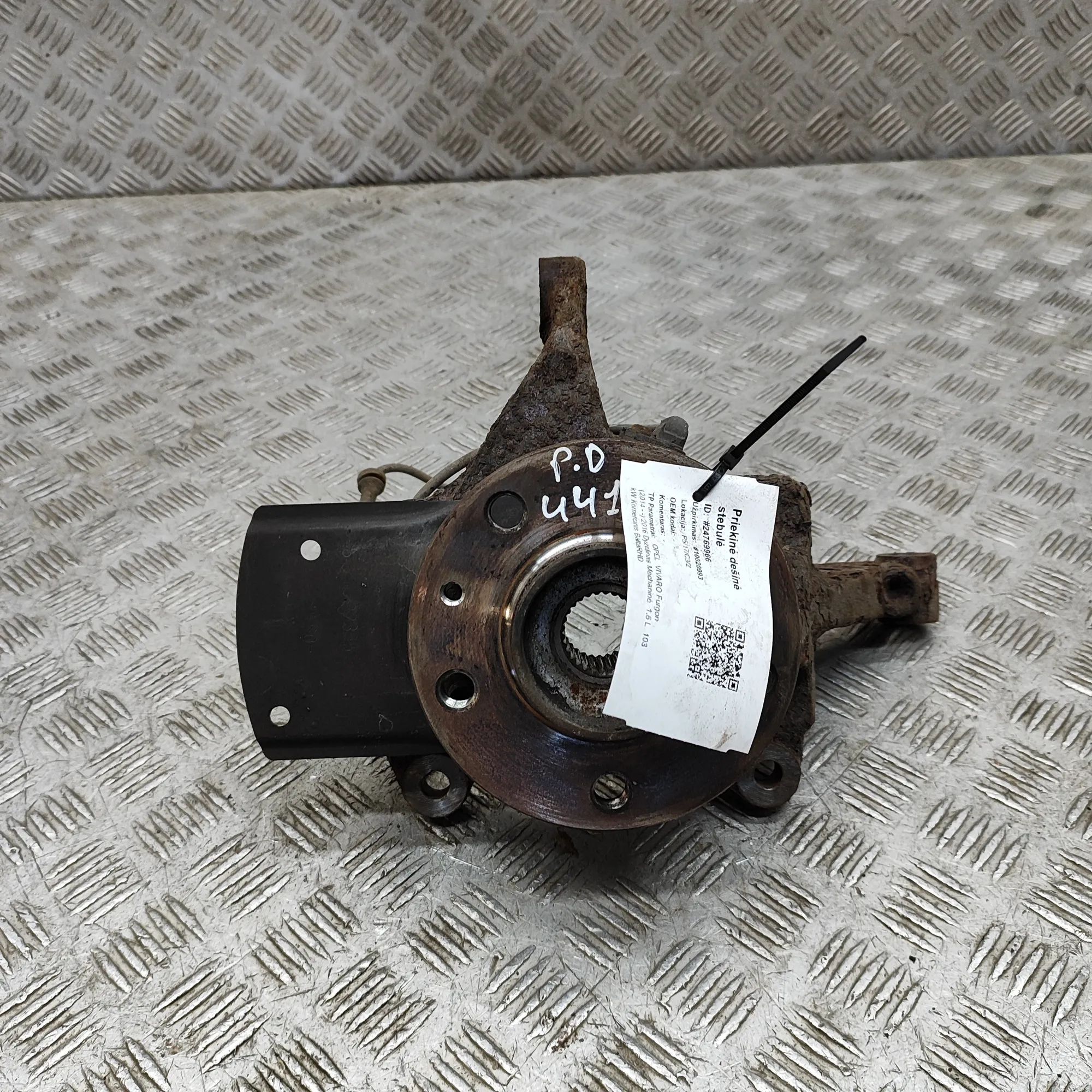 Opel Vivaro (B) Front Right Wheel Hub Front Right Wheel Hub — OPEL VIVARO (Van) (2014...