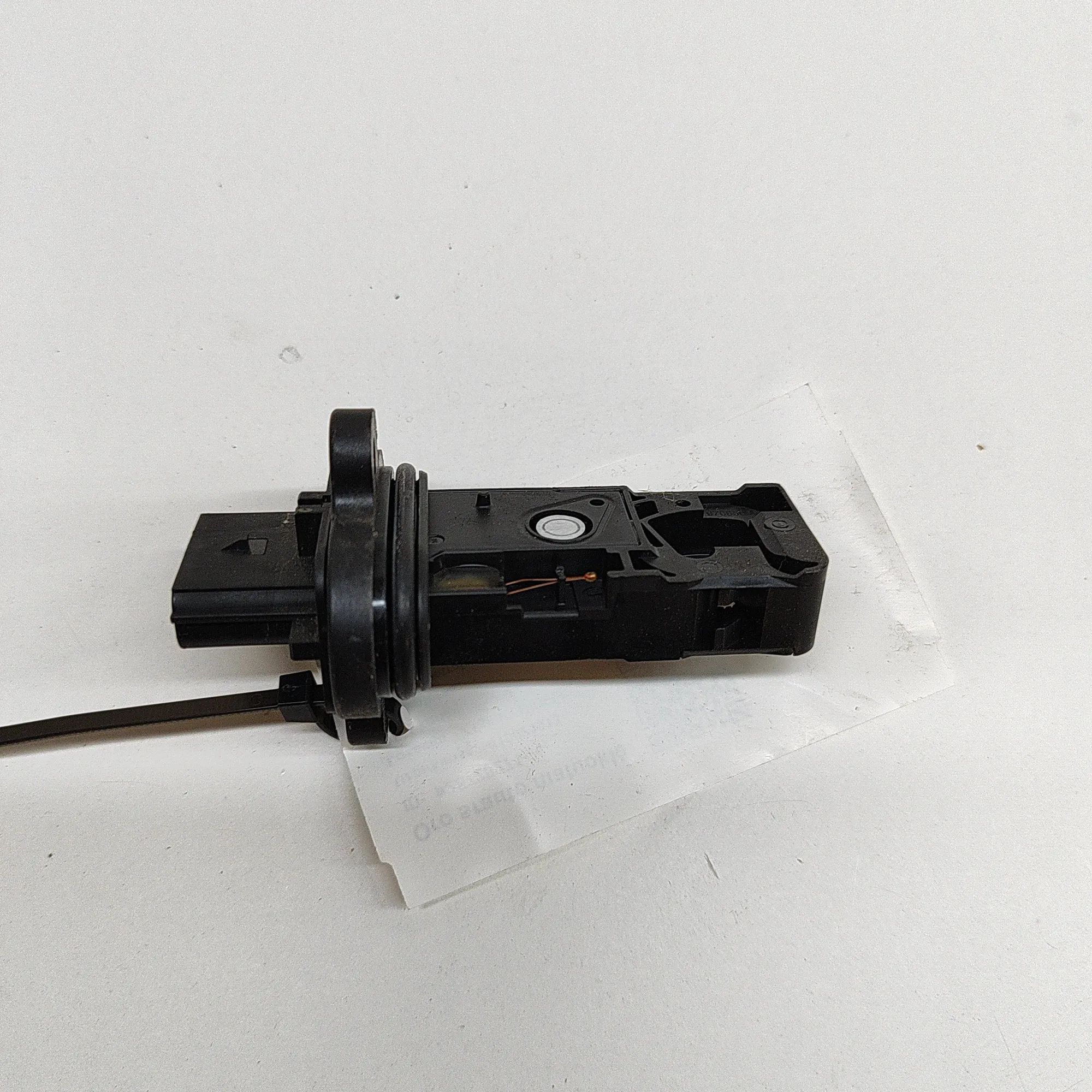 Maserati Ghibli Mass airflow sensor (MAF) Mass airflow sensor (MAF) — MASERATI GHIBLI (M1...