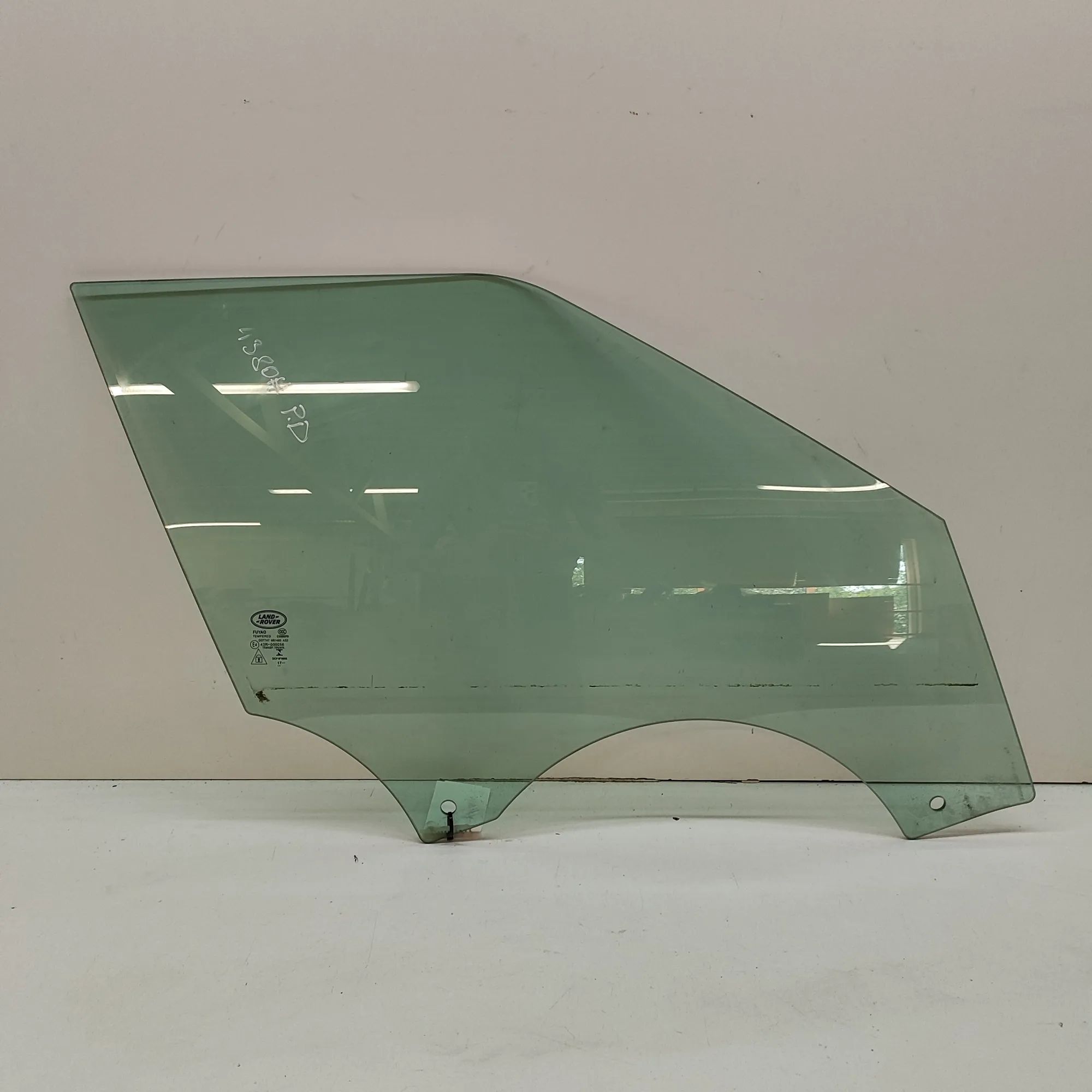 Land Rover Range Rover Velar Front Right Door Window Front Right Door Window — LAND ROVER RANGE ROVE...