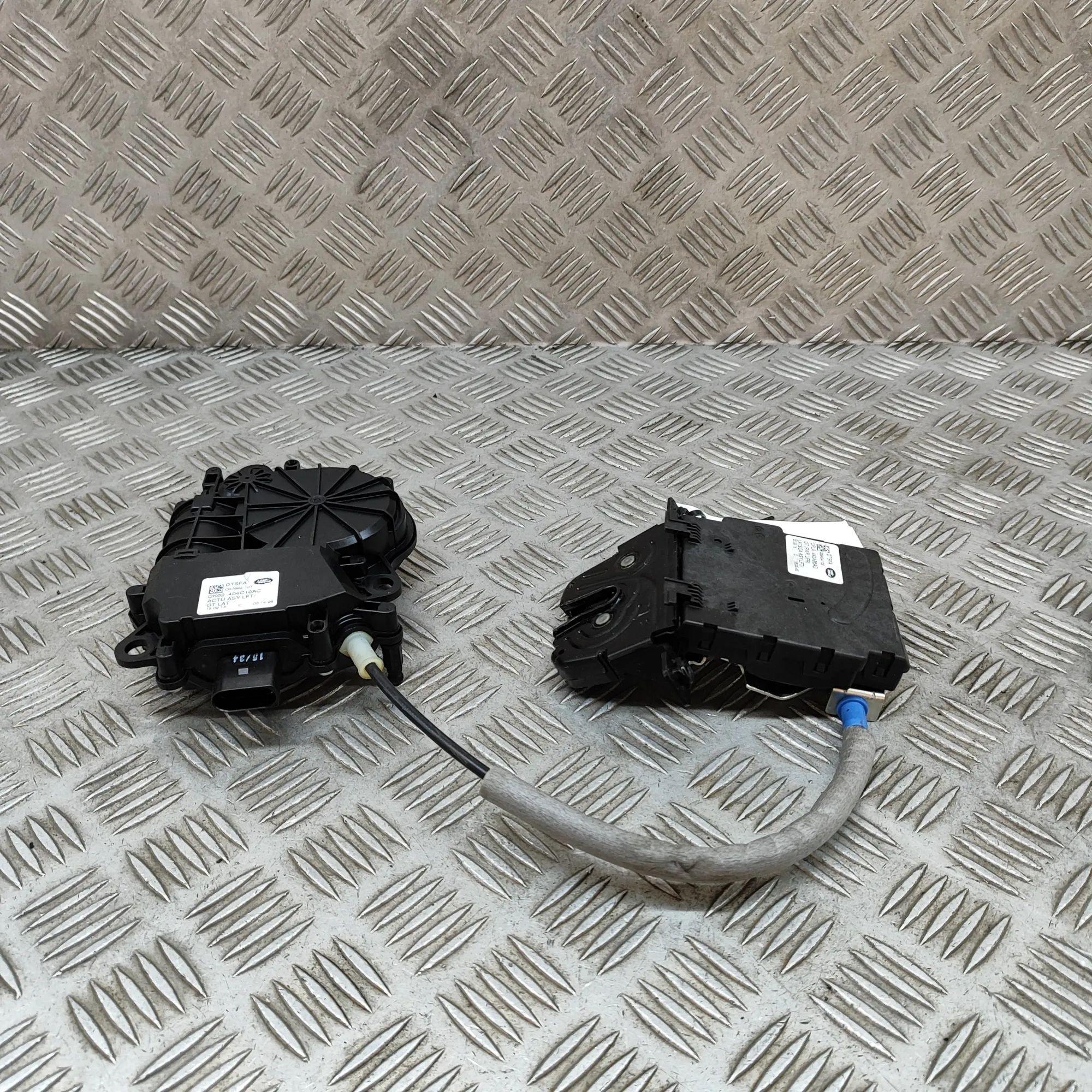 Land Rover Range Rover Sport (L494) Tailgate Boot Lock Tailgate Boot Lock — LAND ROVER RANGE ROVER SPO...