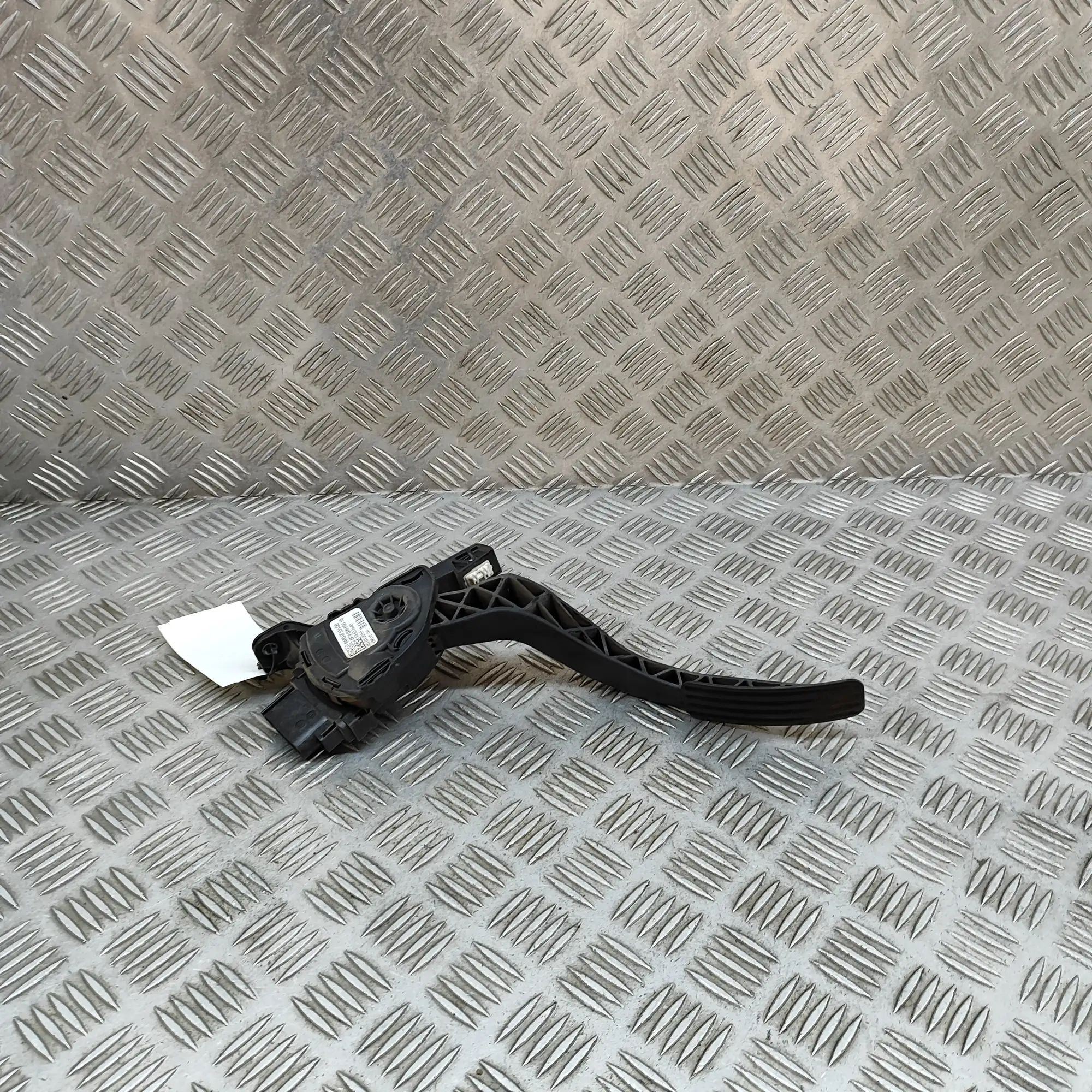 Jaguar XK Throttle Pedal Throttle Pedal — JAGUAR XK (Coupe X150) (2006-2...