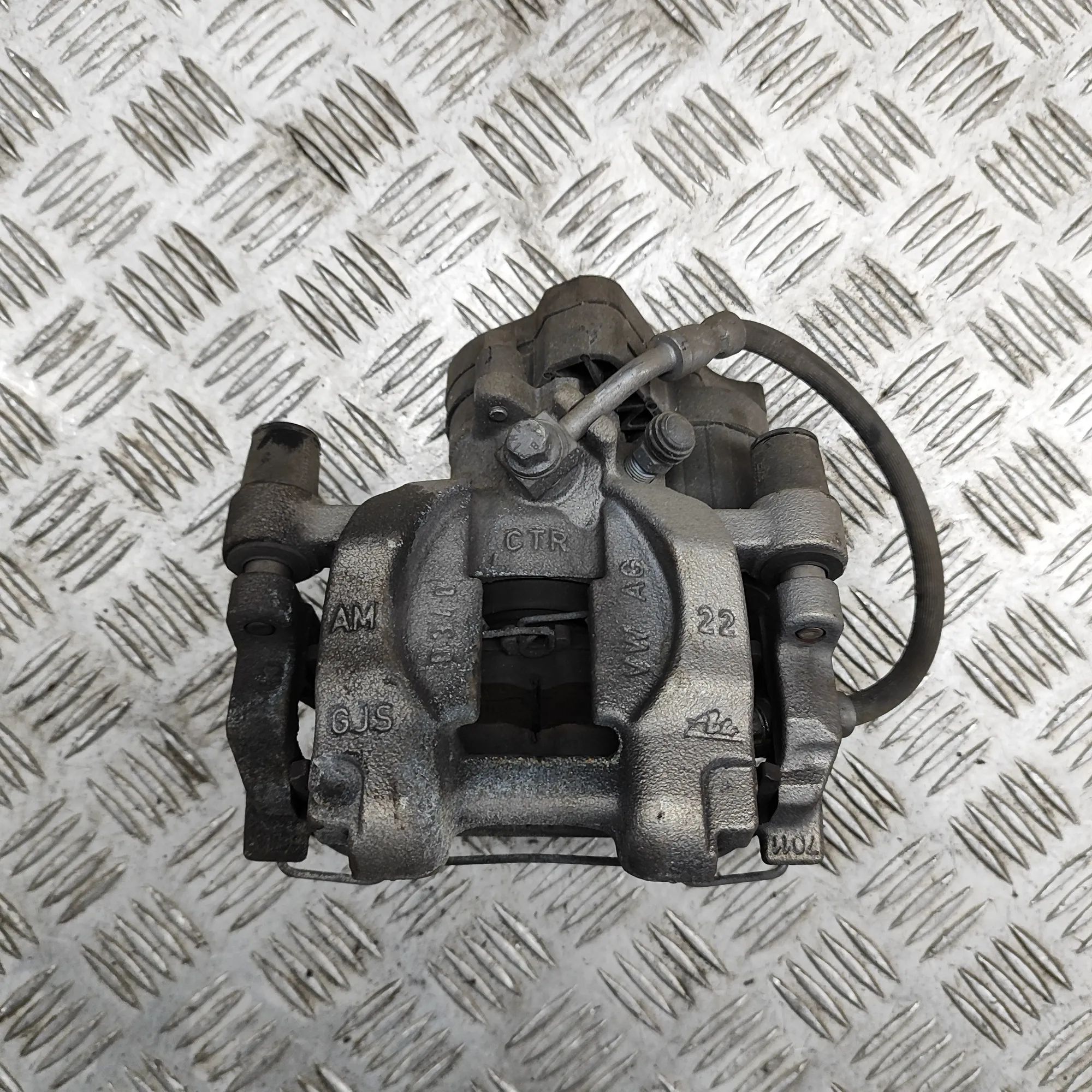 Seat Tarraco Brake caliper — rear right Brake caliper — rear right — SEAT TARRACO (KN2)...