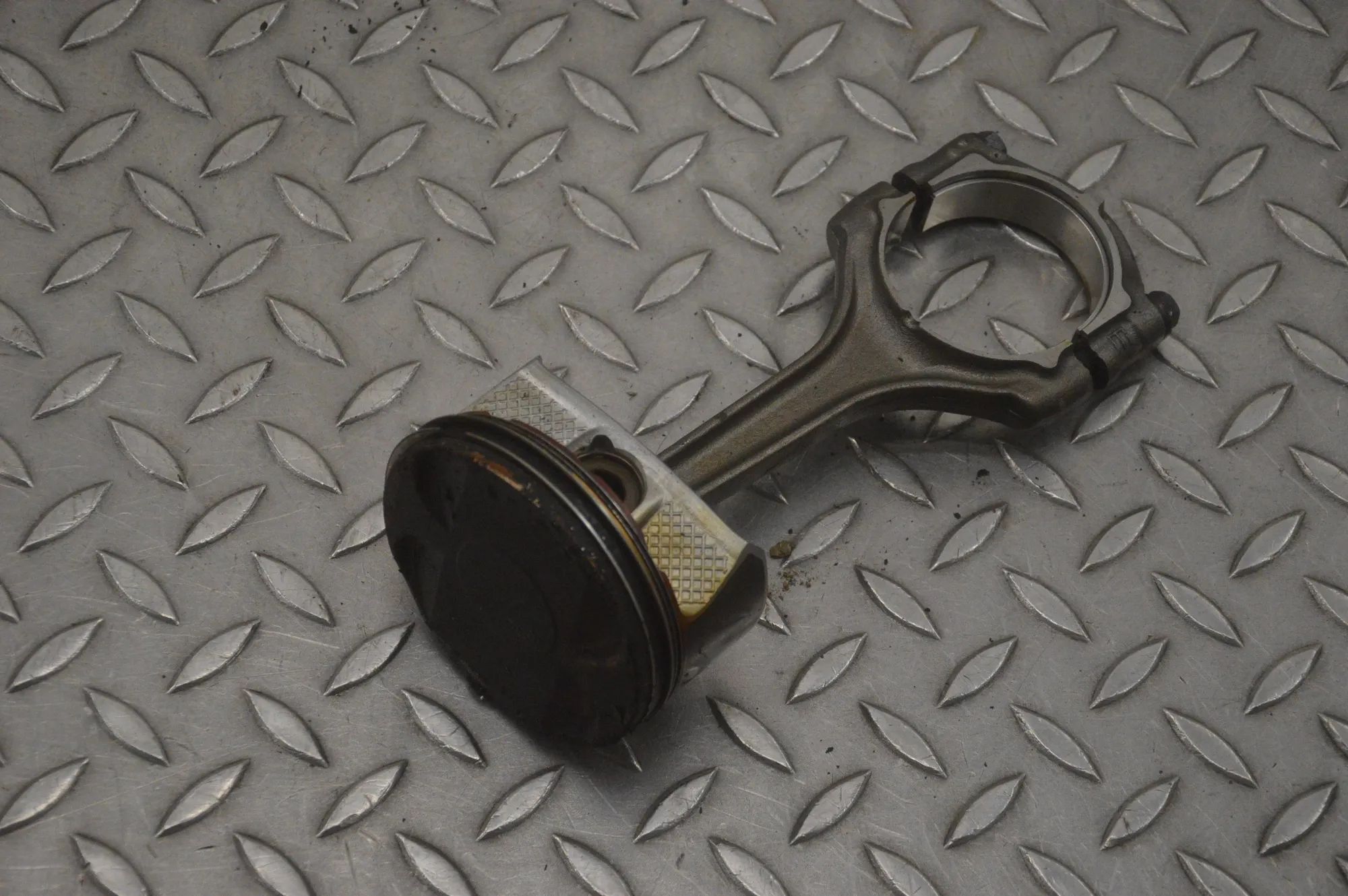 Jeep Wrangler (JK) Piston Piston — JEEP WRANGLER (III JK) (2007-...)

Gen...