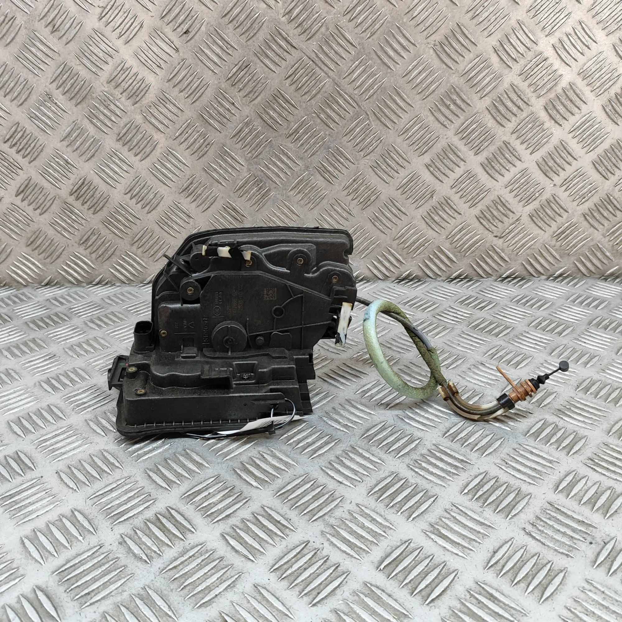 BMW X5 (E70) Door lock — front right Door lock — front right — BMW X5 (F15, F85) (20...