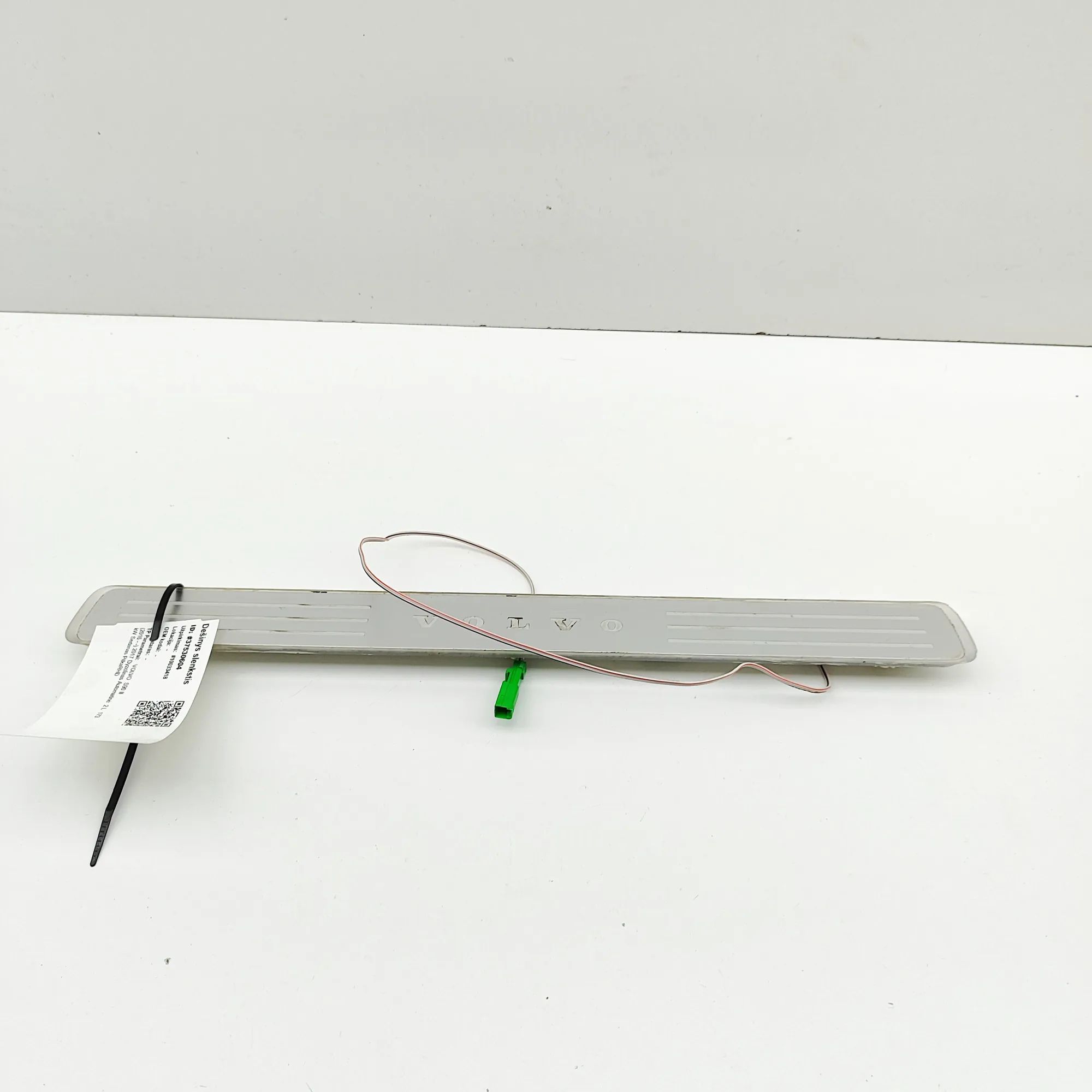 Volvo S90 Interior sill trim — front right Interior sill trim — front right — VOLVO S90 (I...