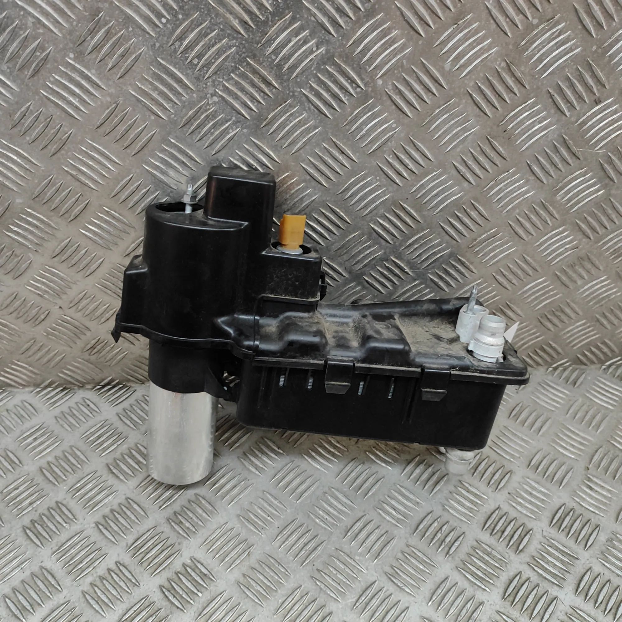 Peugeot 208 Air-conditioning receiver-drier Air-conditioning receiver-drier — PEUGEOT 208 (...