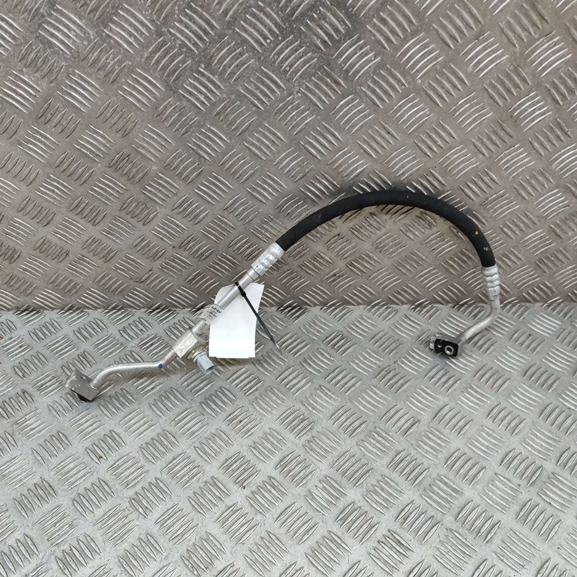 Volkswagen ID.3 A/C Air Con Hose Pipe A/C Air Con Hose Pipe — VW ID.3 (E11) (2019-......