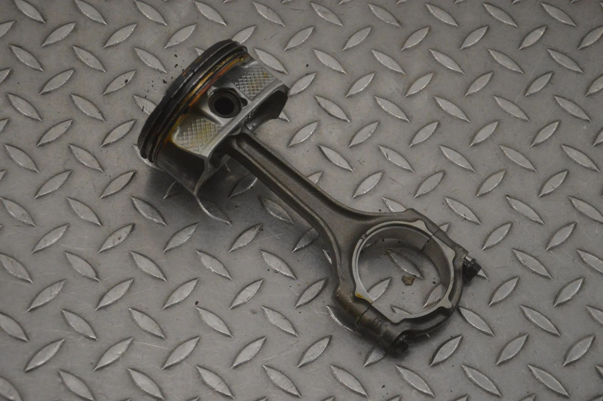 Jeep Wrangler (JK) Piston Piston — JEEP WRANGLER (III JK) (2007-...)

Gen...