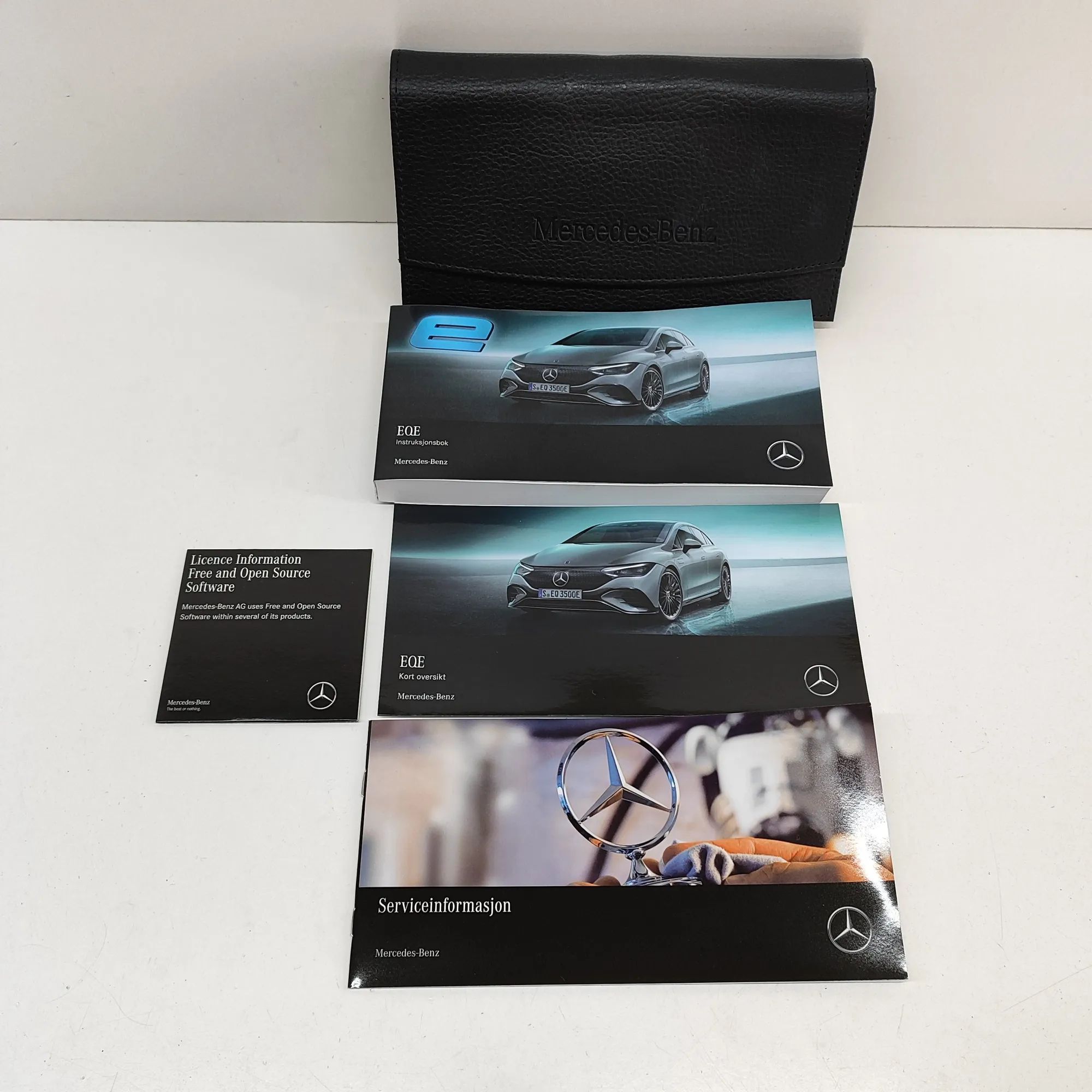 Mercedes-Benz EQE (V295 / X294) Hooldusraamat Service book — MERCEDES BENZ EQE (V295) (2022-....
