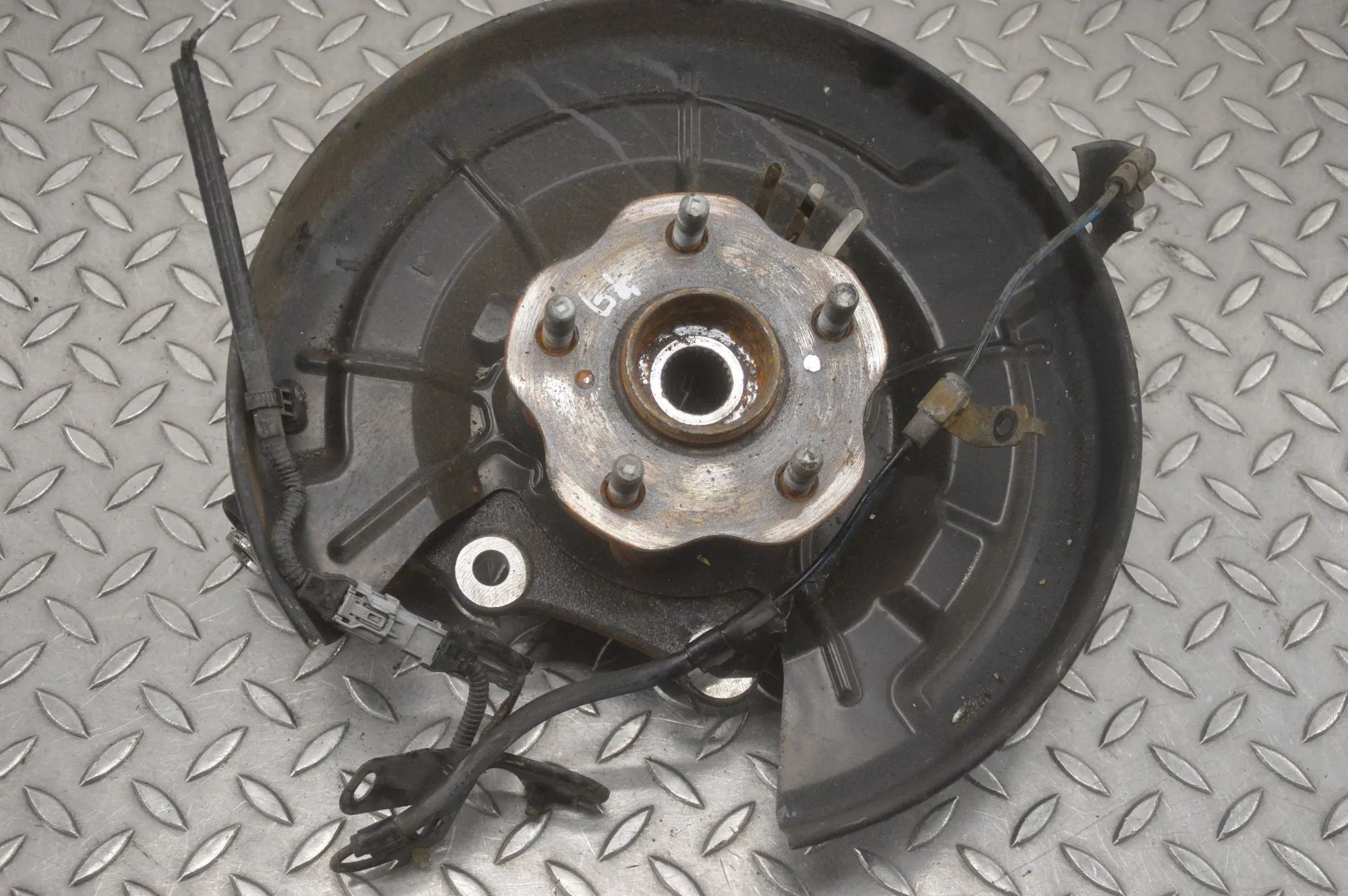 Lexus RX Rear Left Wheel Hub Spindle Rear Left Wheel Hub Spindle — LEXUS RX (_L2_) (...