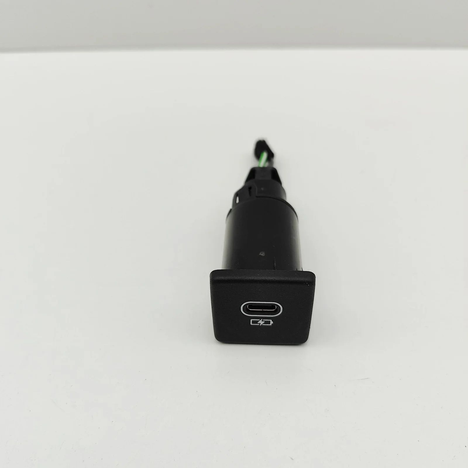 Land Rover Discovery USB USB — LAND ROVER DISCOVERY (V L462) (2016-...) ...