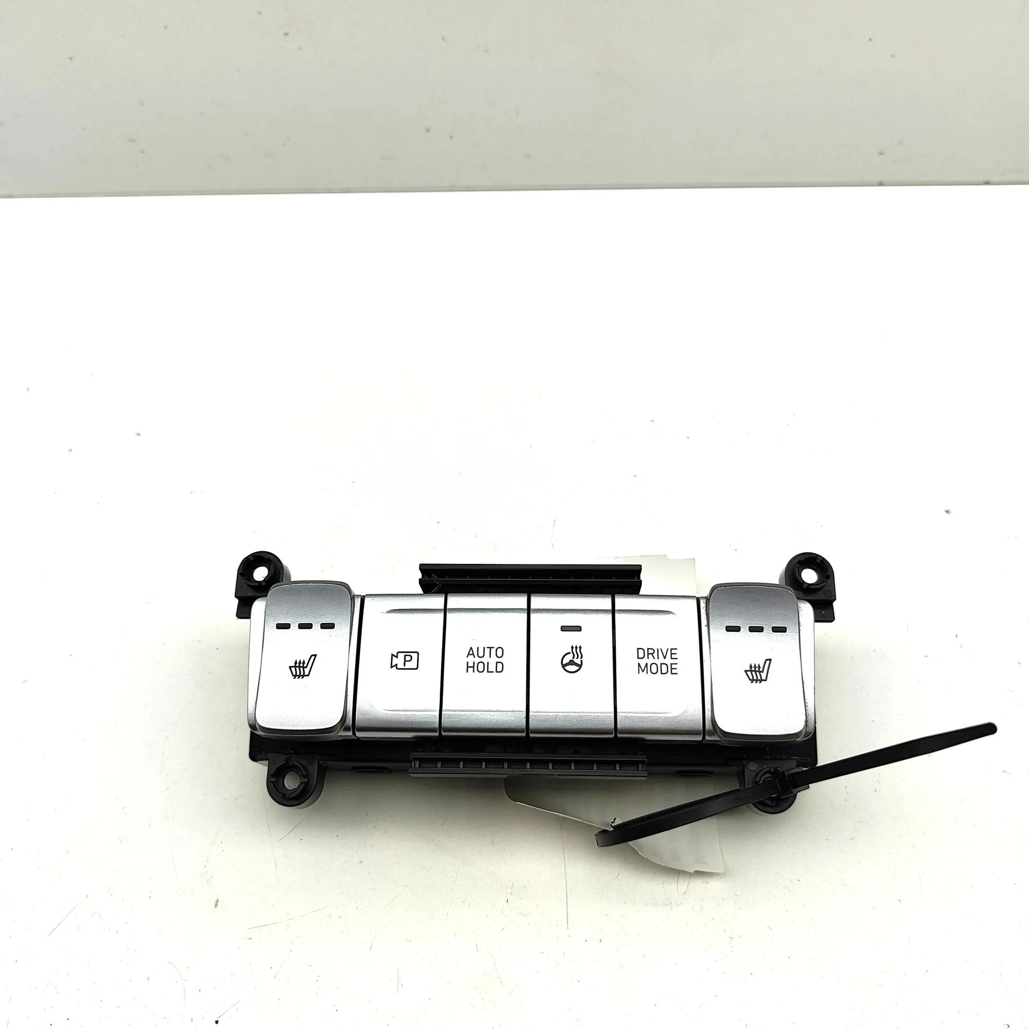 Hyundai Kona Button Switch Panel Button Switch Panel — HYUNDAI KONA (2017-...) —...