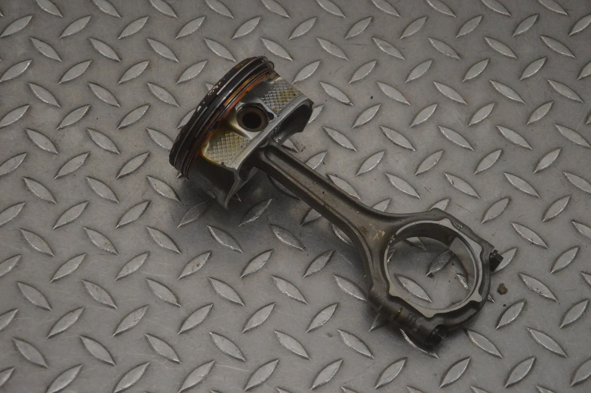 Jeep Wrangler (JK) Piston Piston — JEEP WRANGLER (III JK) (2007-...)

Gen...