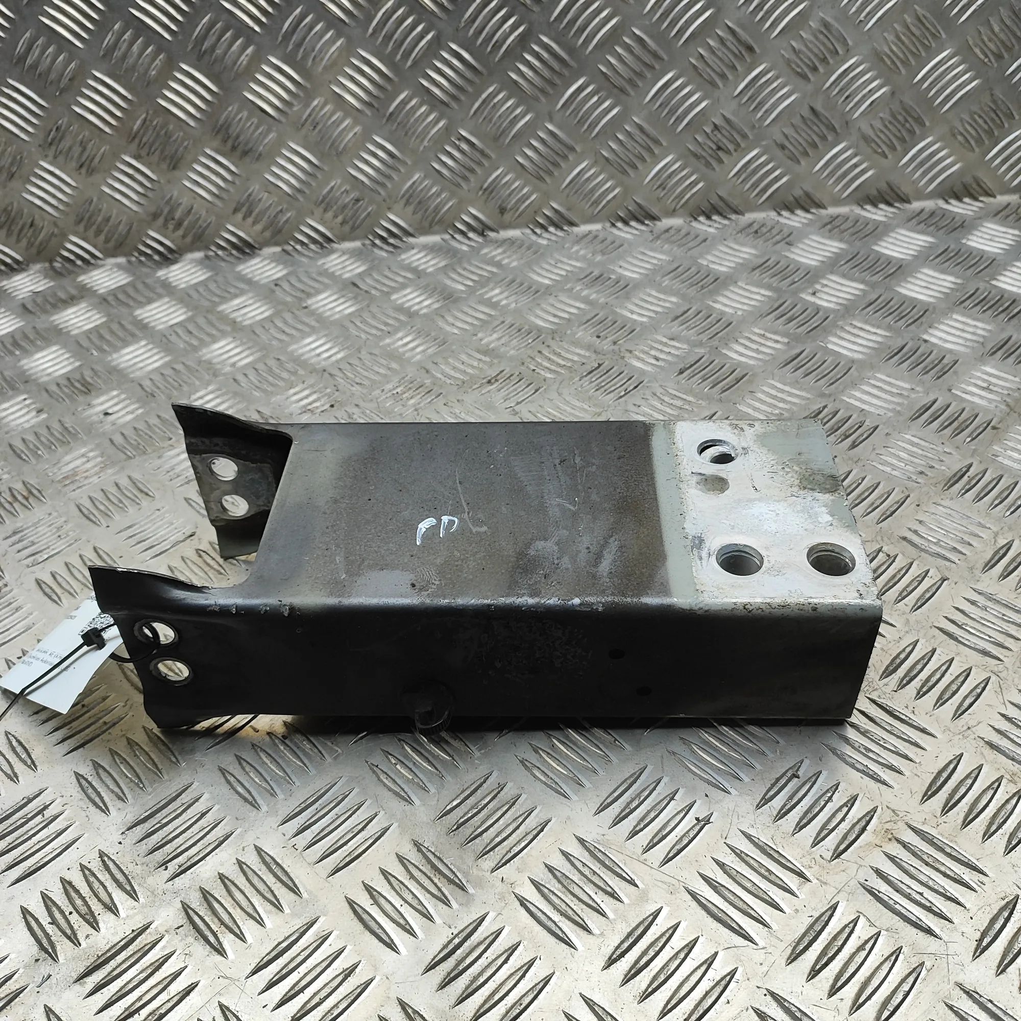 Jaguar XE Right Side Crash Absorber Right Side Crash Absorber — JAGUAR XE (X760) (2...
