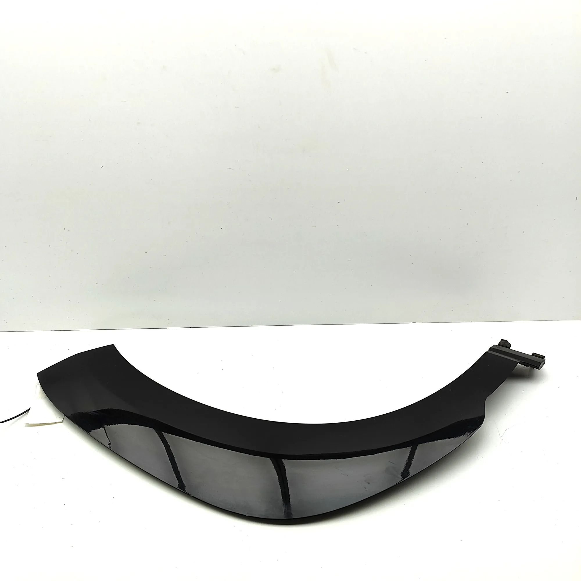 Hyundai Kona Wheel arch trim — front right Wheel arch trim — front right — HYUNDAI KONA (2...