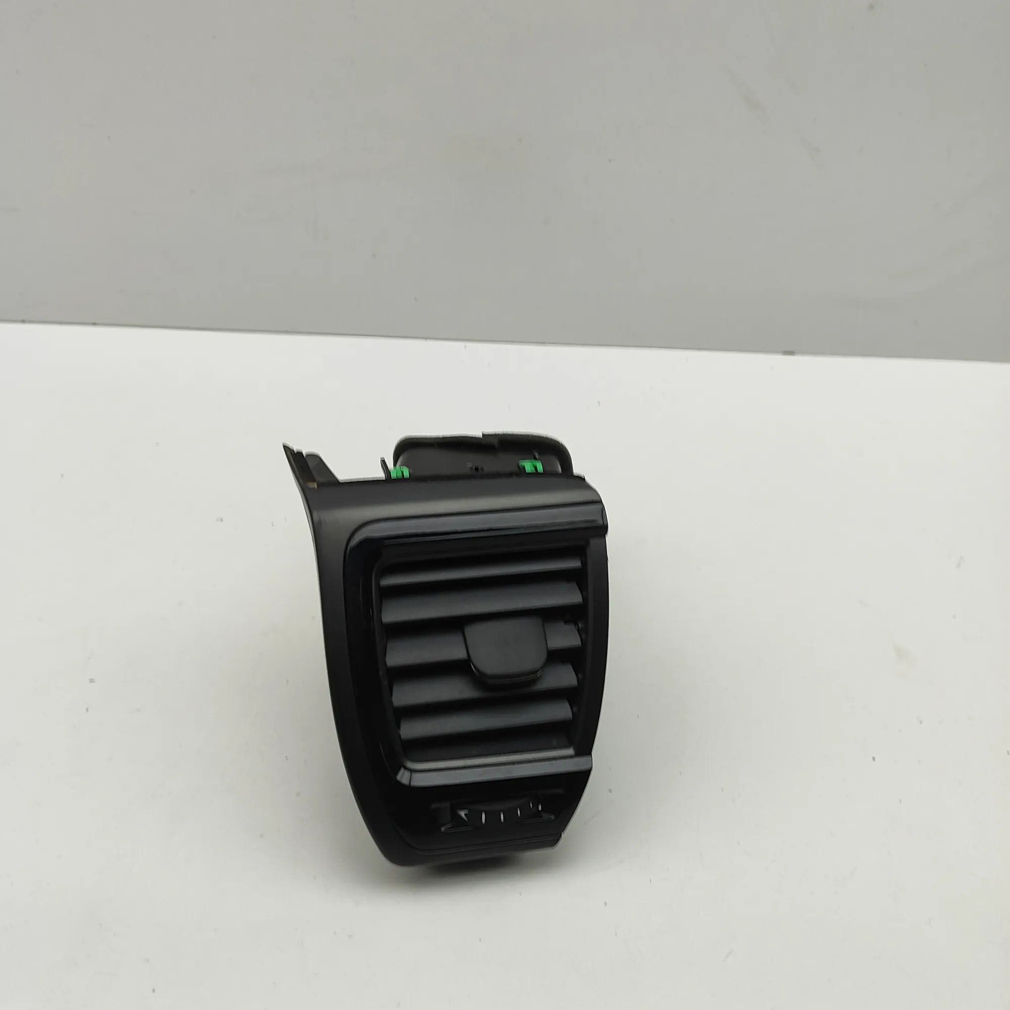 Lexus NX Dashboard Air Vents Dashboard Air Vents — LEXUS NX (II _A2_, _H2_) ...