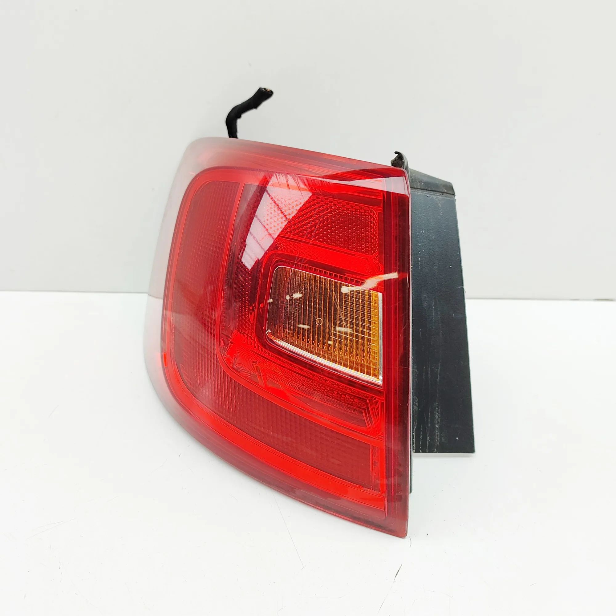 Volkswagen Jetta Rear Left Tail Light Rear Left Tail Light — VW JETTA (MK6 162, 163) ...