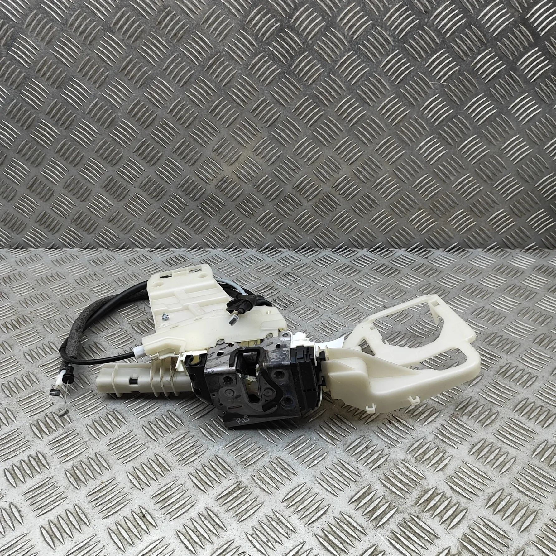 Jeep Compass Door lock — front right Door lock — front right — JEEP COMPASS (MP) (20...
