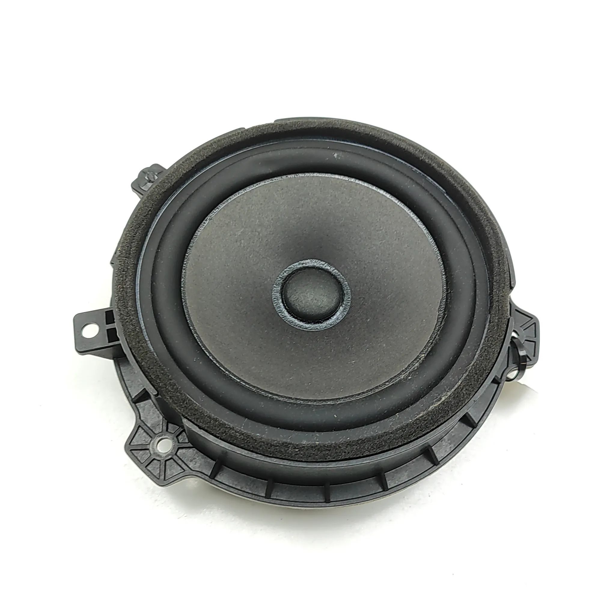 Hyundai Kona Front Right Door Speaker Front Right Door Speaker — HYUNDAI KONA (SX2) (...