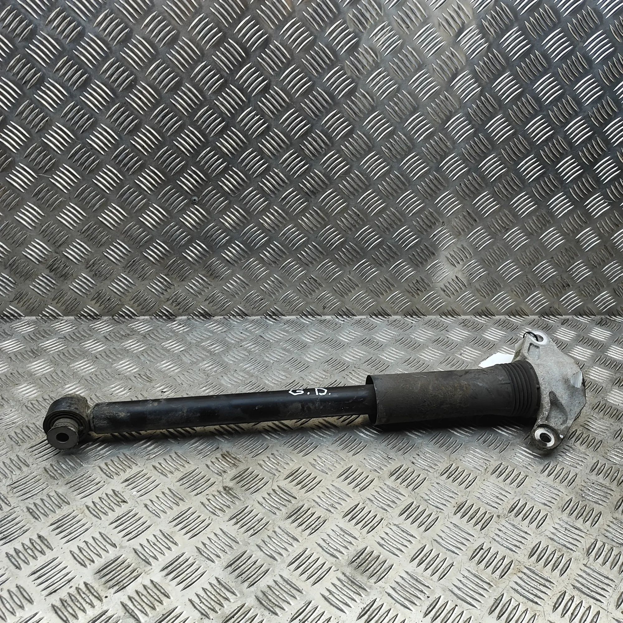 Jaguar XE Shock absorber — rear right Shock absorber — rear right — JAGUAR XE (X760) ...