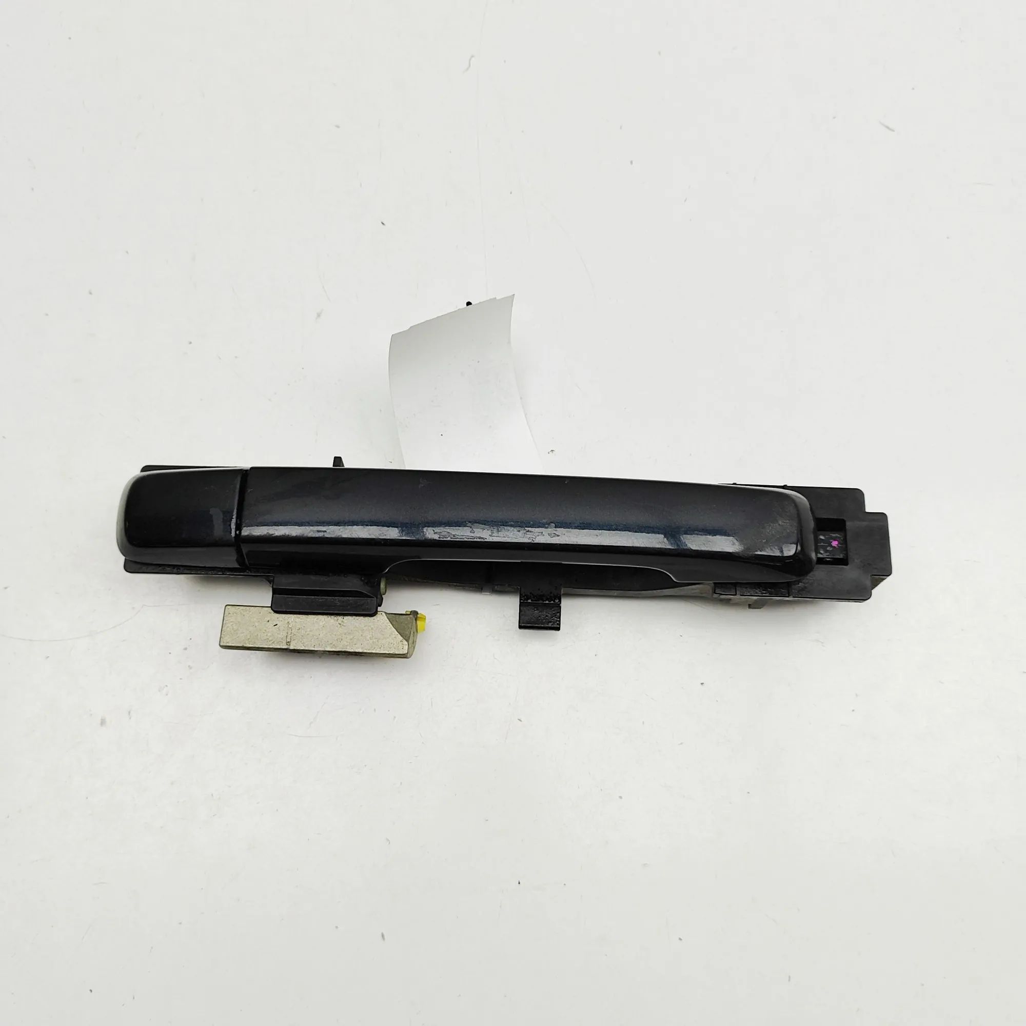 Isuzu D-Max Exterior door handle — front left Exterior door handle — front left — ISUZU D-MAX...
