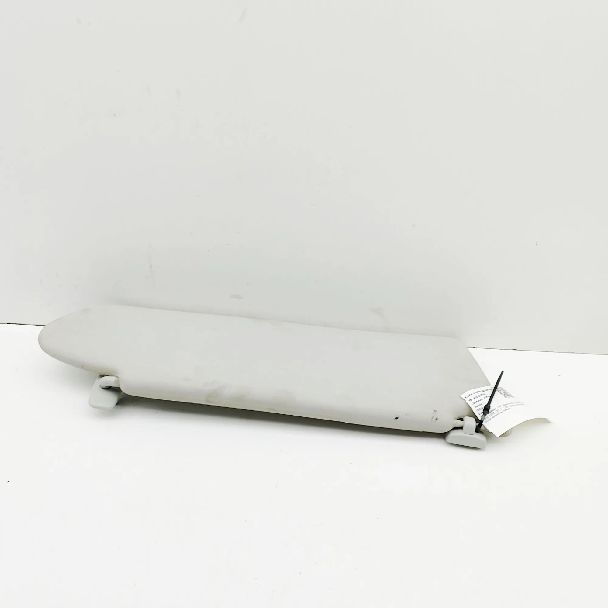 Volkswagen Transporter (T6, Caravelle, Multivan) Left Side Sun Visor Left Side Sun Visor — VW TRANSPORTER (VI T6 Van...
