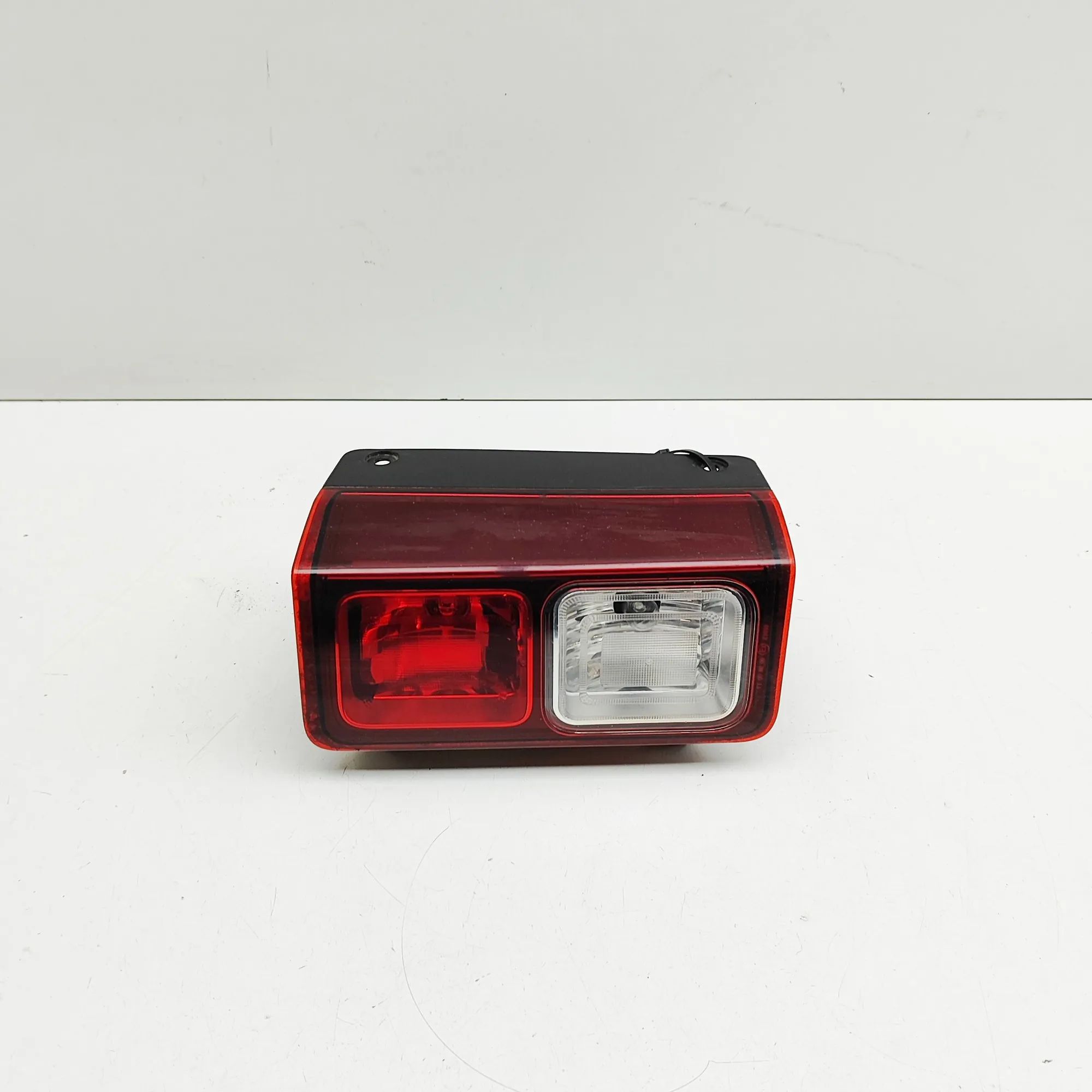 Opel Vivaro (B) Rear Left Fog Light Rear Left Fog Light — OPEL VIVARO (Combi) (2014...