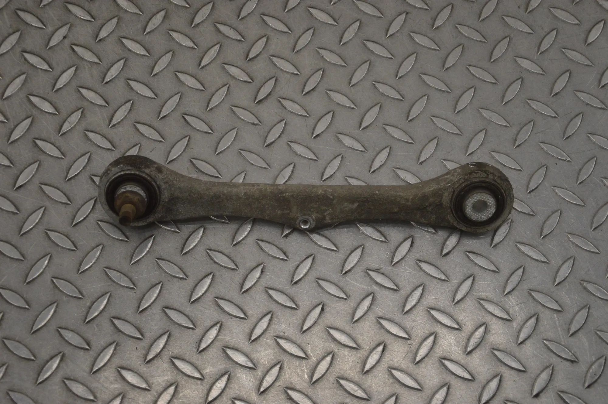 Tesla Model S Control arm — rear right