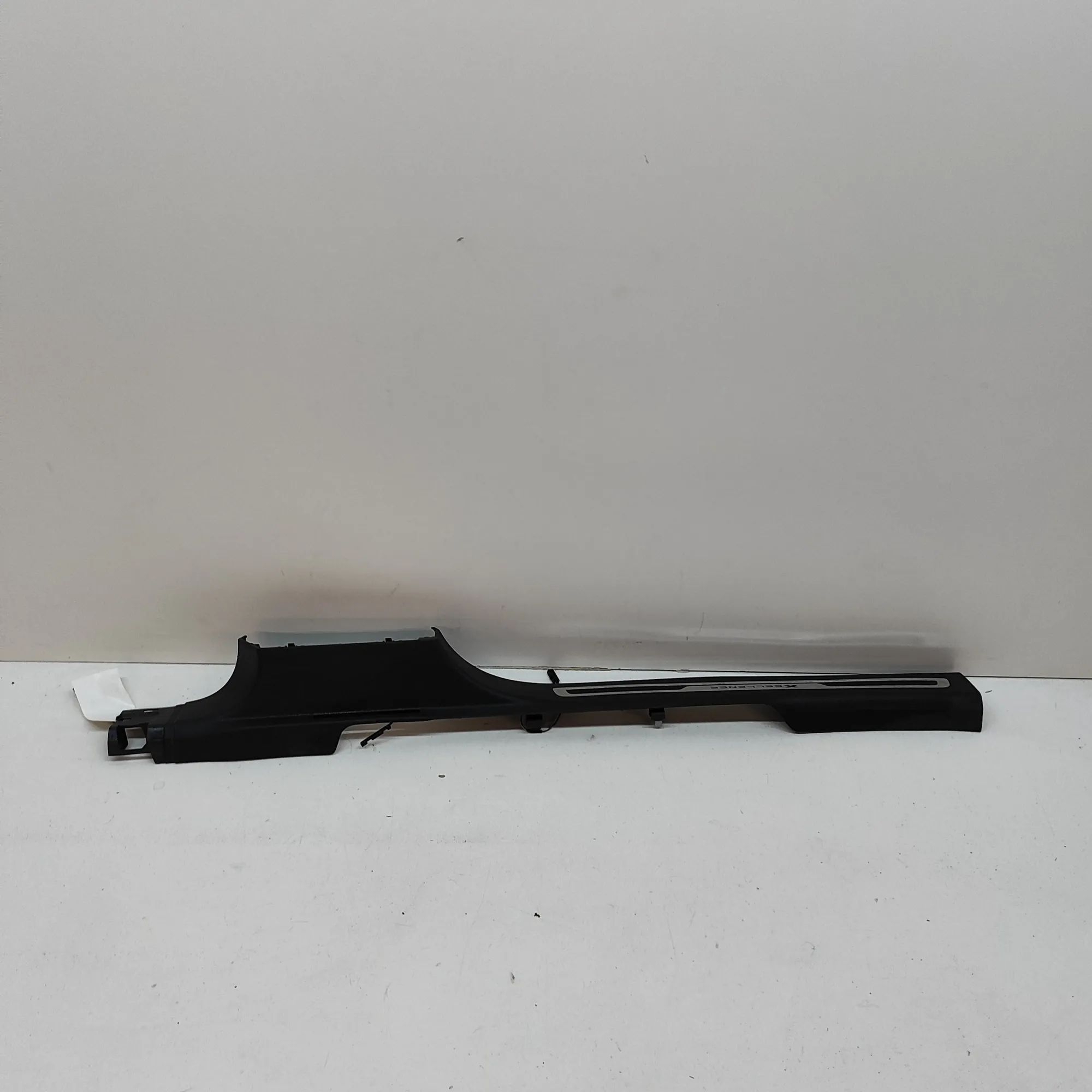 Seat Tarraco Interior sill trim — front left Interior sill trim — front left — SEAT TARRACO ...