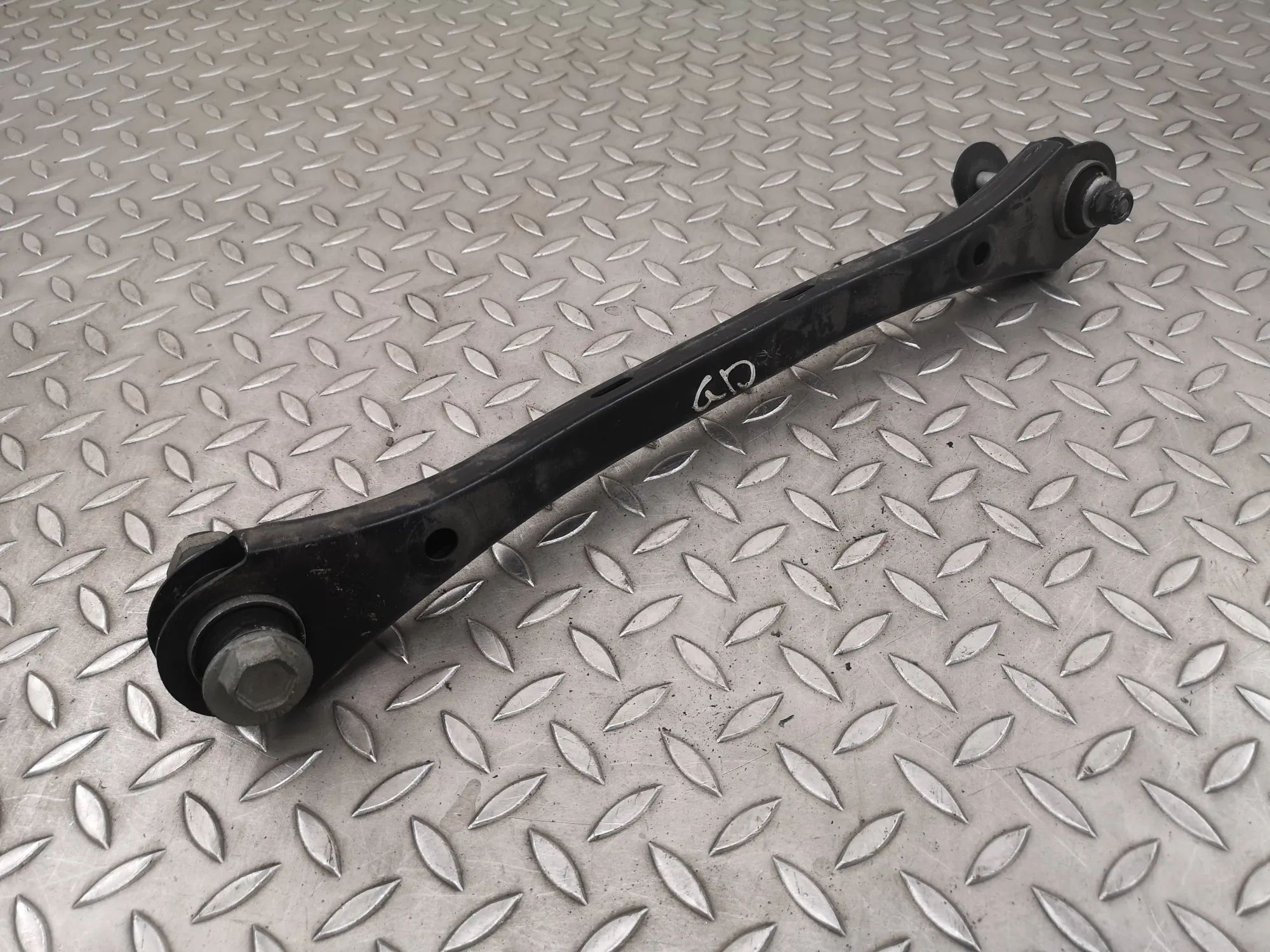 Hyundai Ioniq 5 Control arm — rear right Control arm — rear right — HYUNDAI IONIQ (5 NE)...