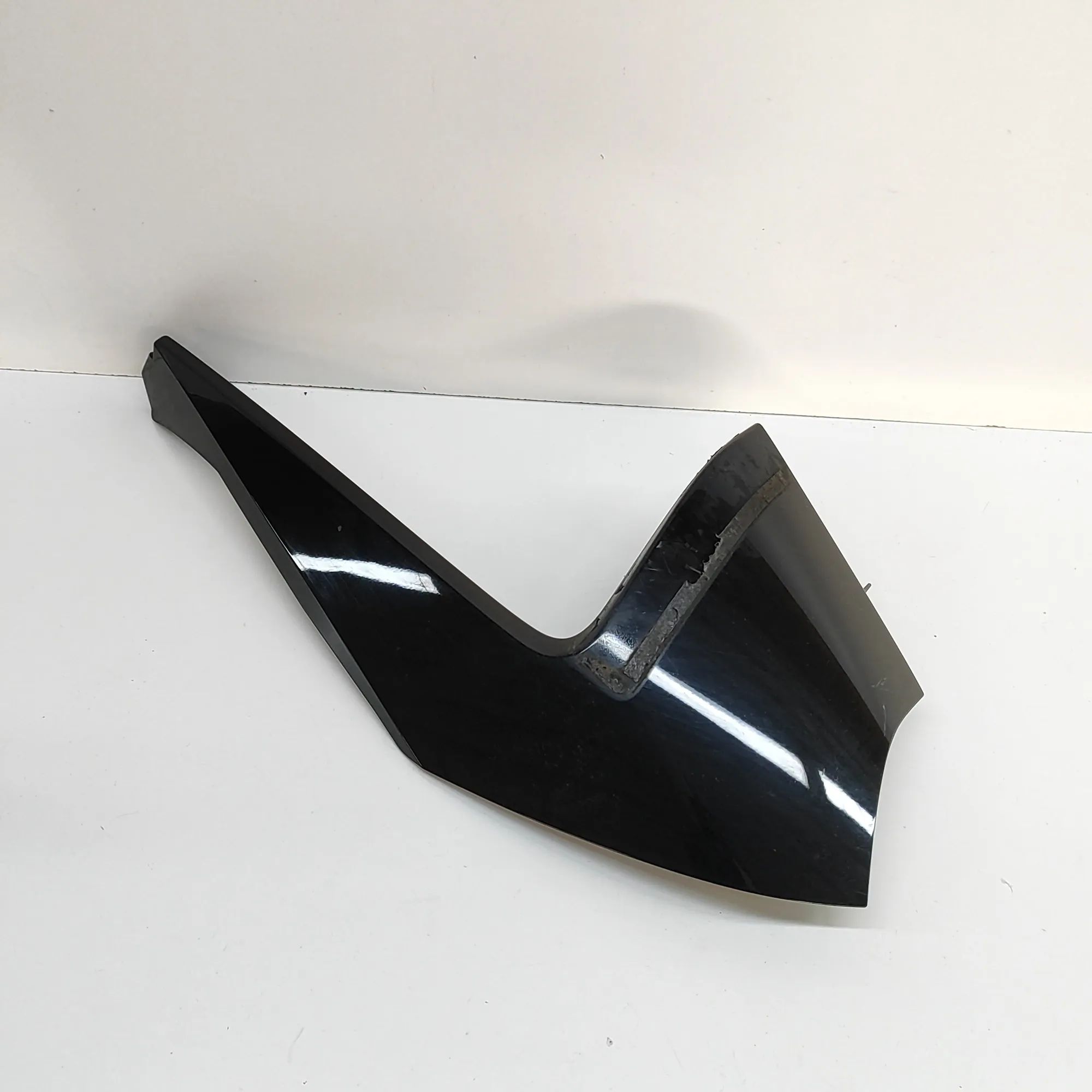 Nissan Leaf Tailgate Bootlid Trim Tailgate Bootlid Trim — NISSAN LEAF (ZE1) (2017...