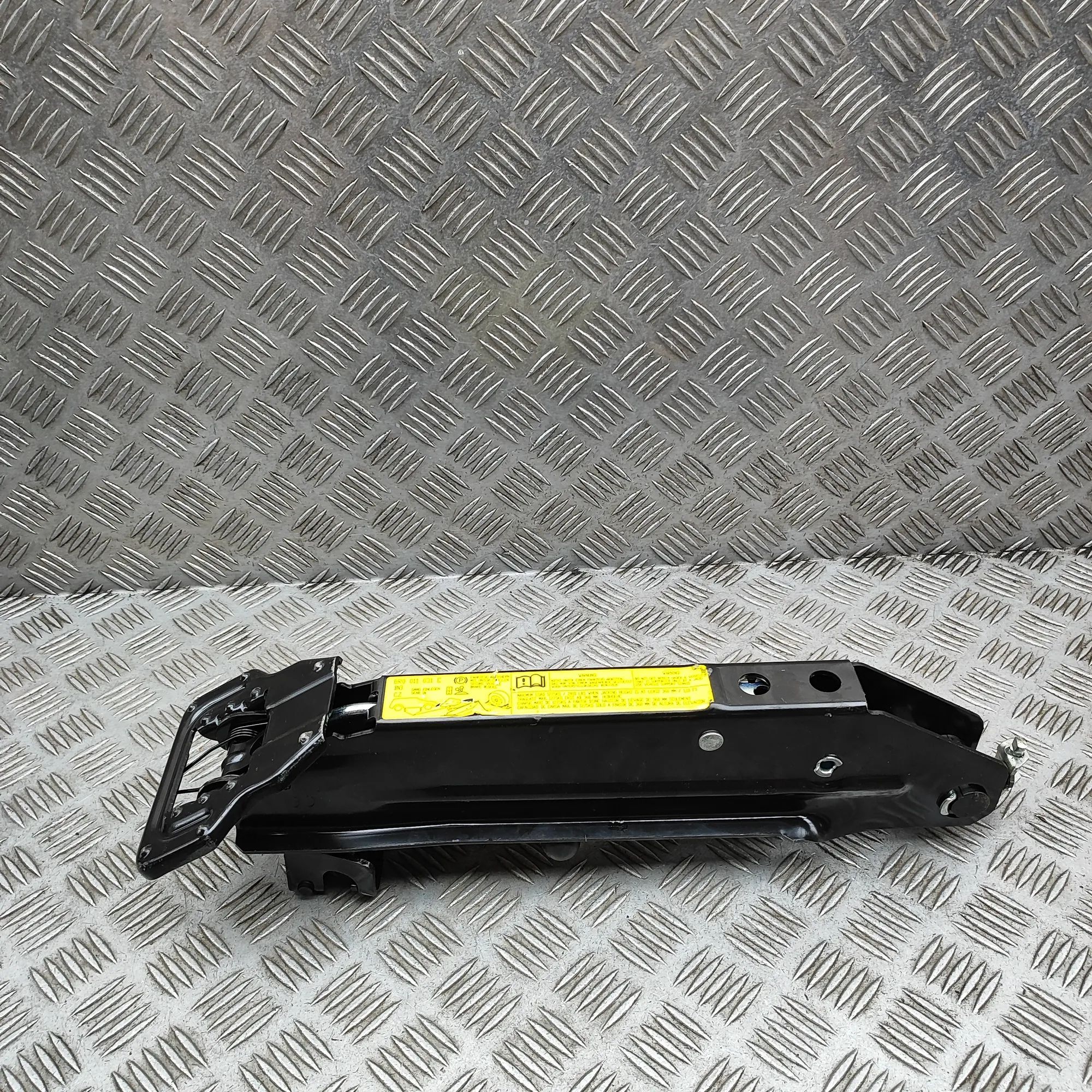 Audi Q5 (8R) Lift Jack Lift Jack — AUDI Q5 (8R) (2008-2017) — 8R001103...
