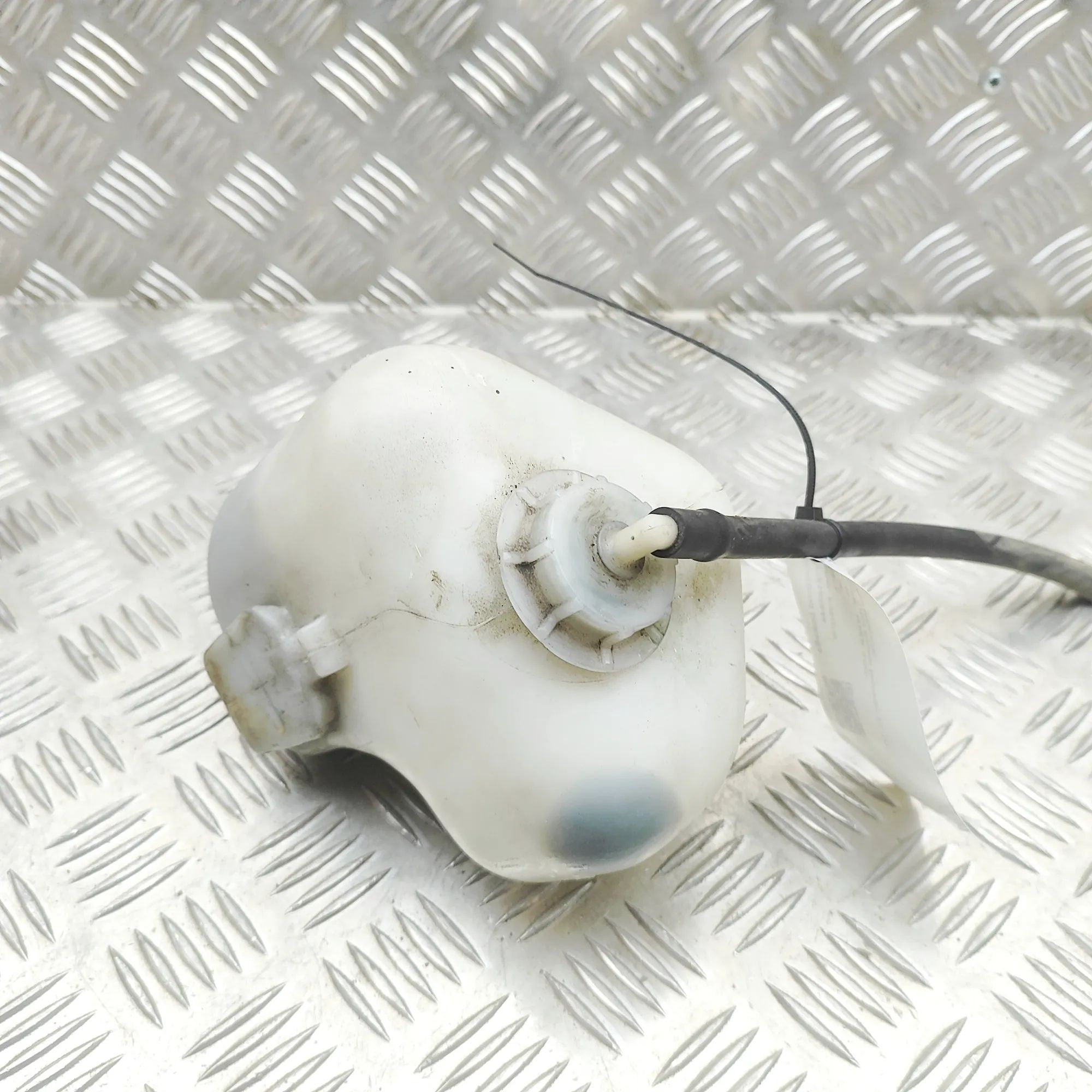 Honda S2000 Expansion Tank Expansion tank — HONDA S2000 (AP) (1999-...) — ...