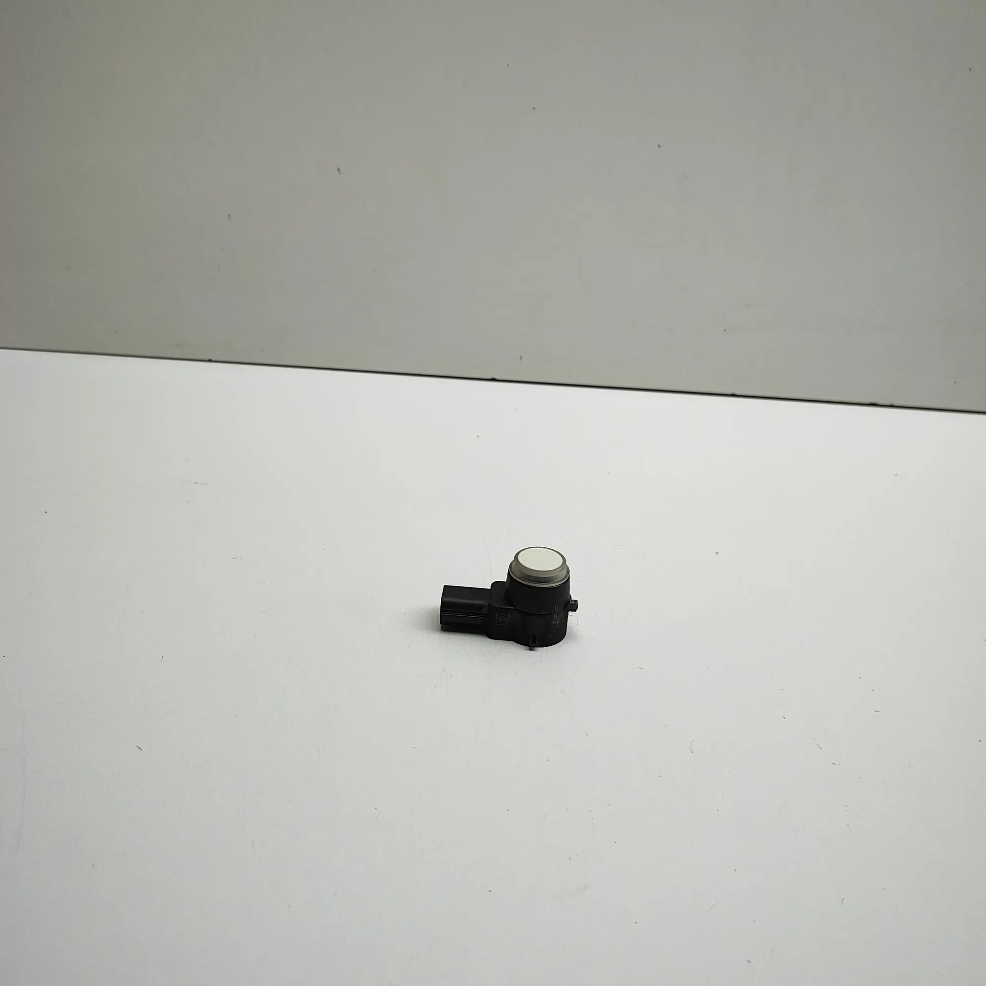 Maserati Ghibli Parking sensor — front Parking sensor — front — MASERATI GHIBLI (M157)...