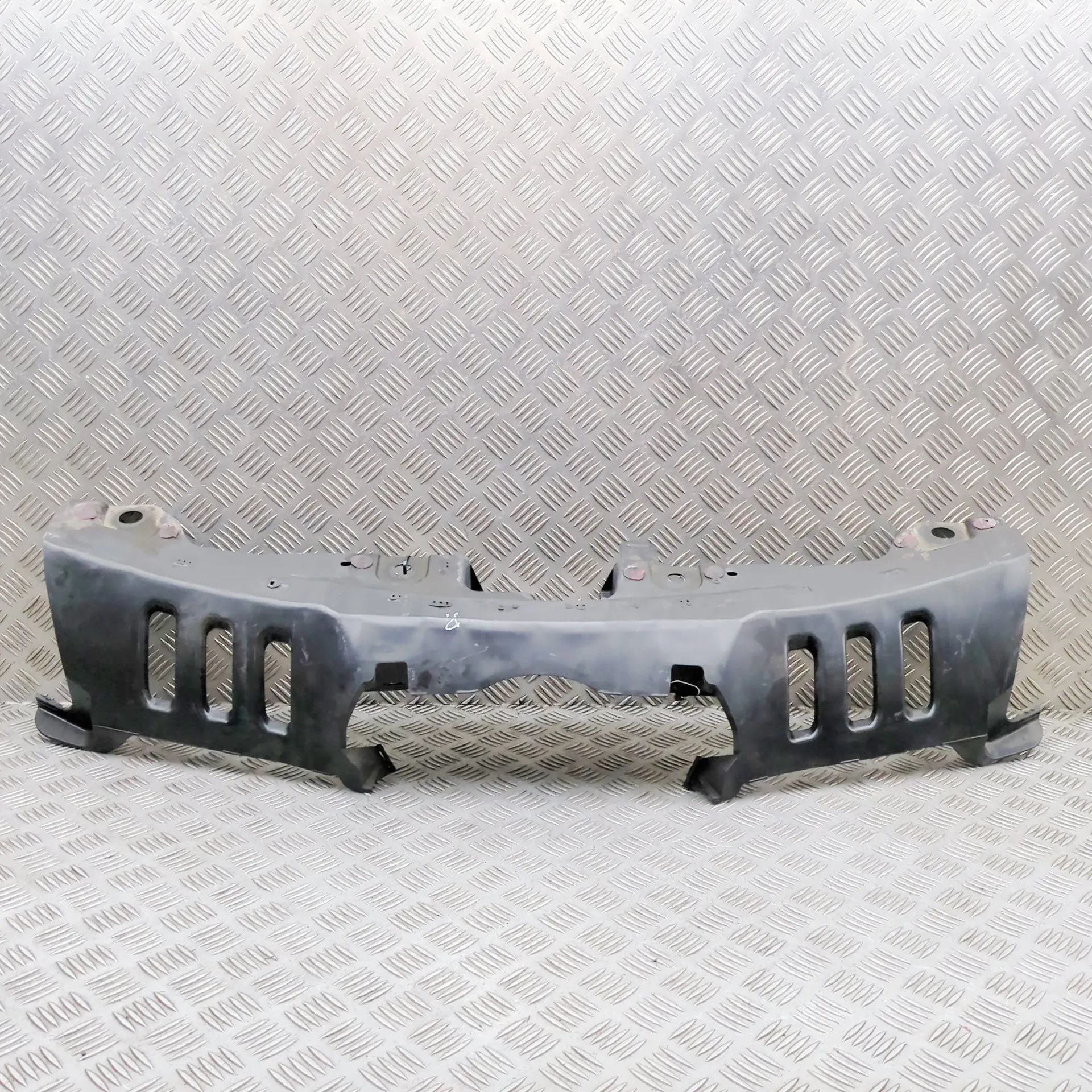 Alfa-Romeo Giulietta (940) Other Front Bumper Parts Other Front Bumper Parts — ALFA ROMEO GIULIETTA...