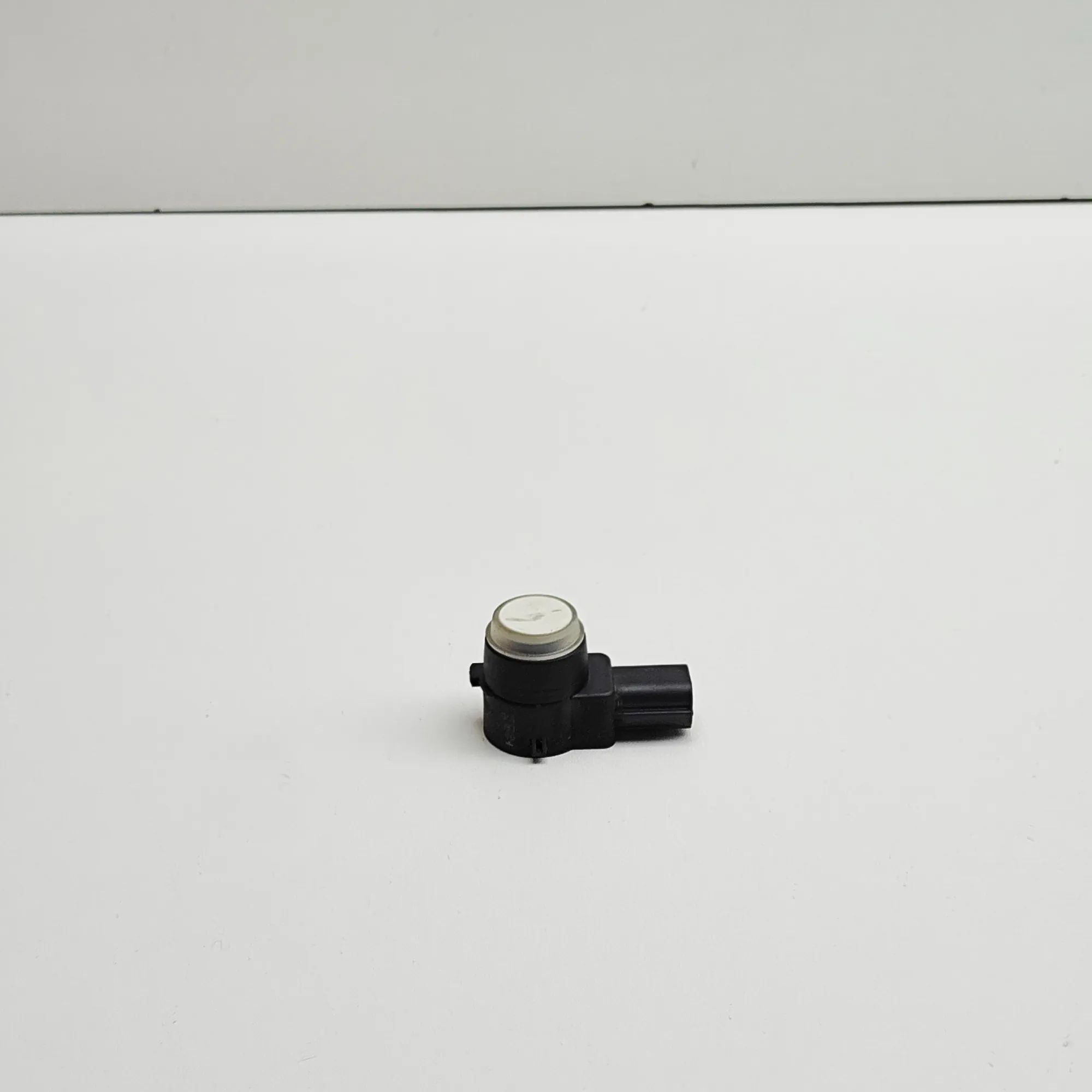 Maserati Ghibli Parking sensor — rear Parking sensor — rear — MASERATI GHIBLI (M157) ...