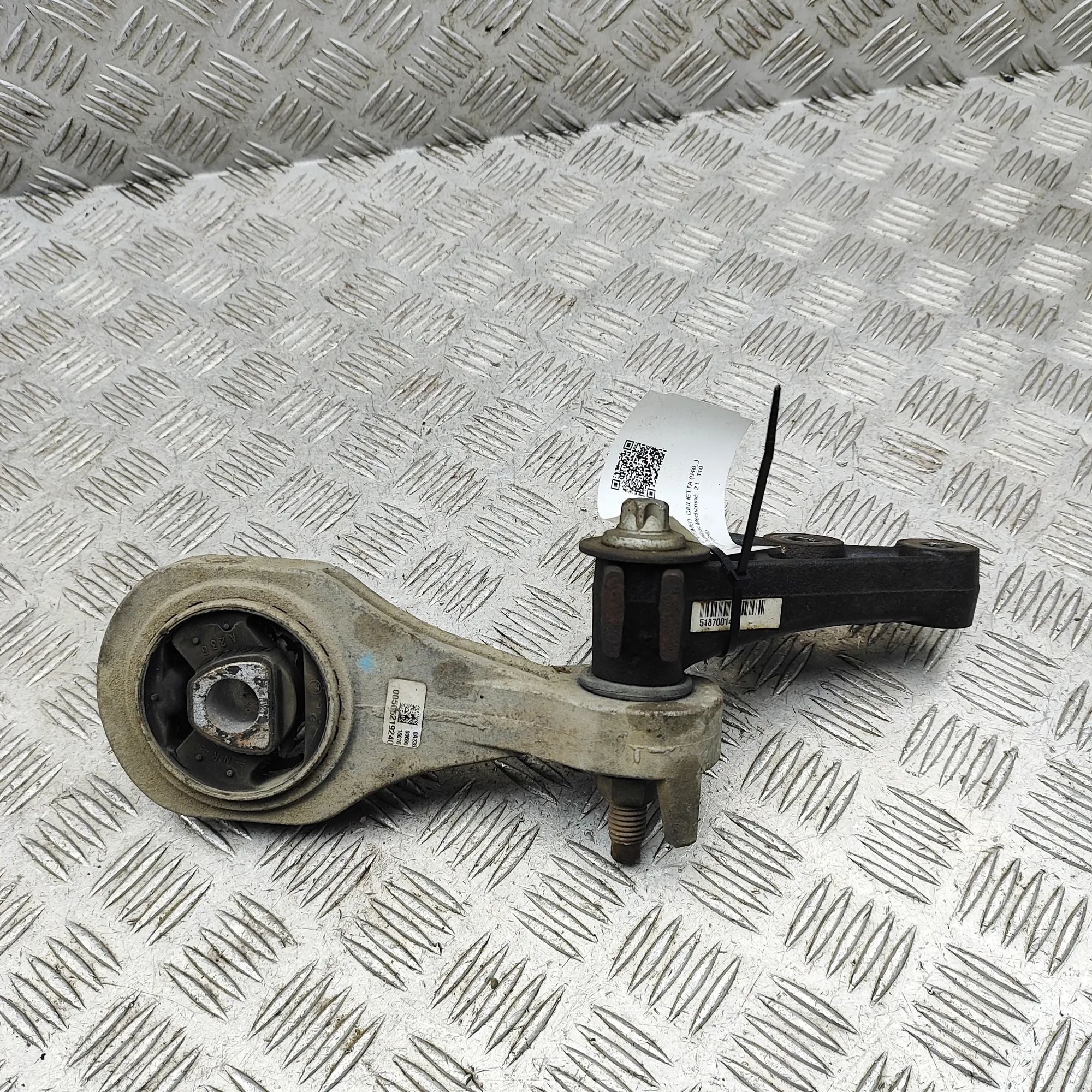 Alfa-Romeo Giulietta (940) Gearbox mount Gearbox mount — ALFA ROMEO GIULIETTA (940_) (20...