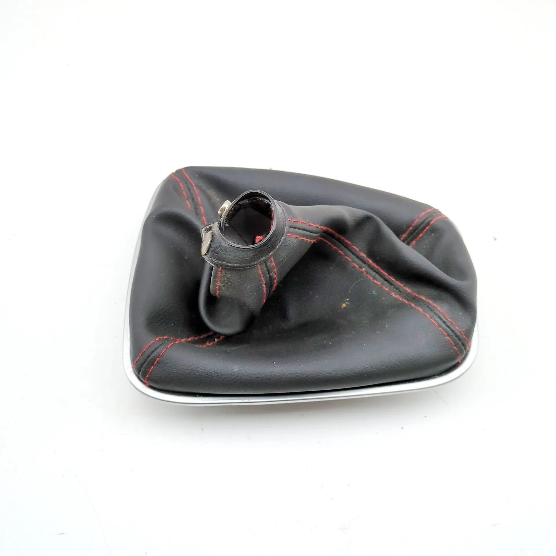 Alfa-Romeo Giulietta (940) Leather gear lever gaiter Leather gear lever gaiter — ALFA ROMEO GIULIETT...