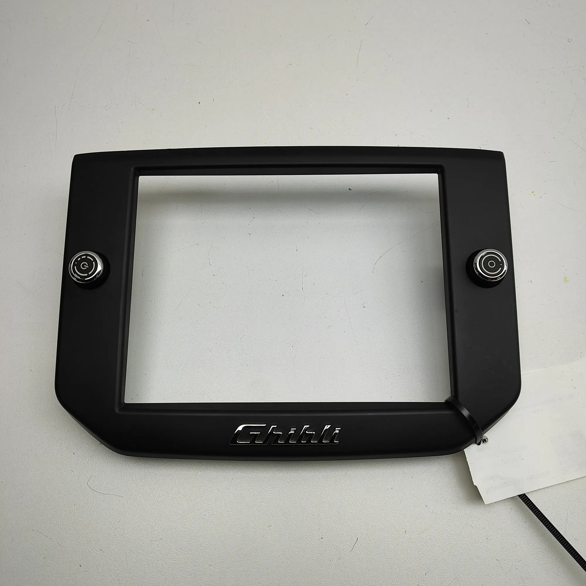 Maserati Ghibli Navigation screen trim Navigation screen trim — MASERATI GHIBLI (M157)...