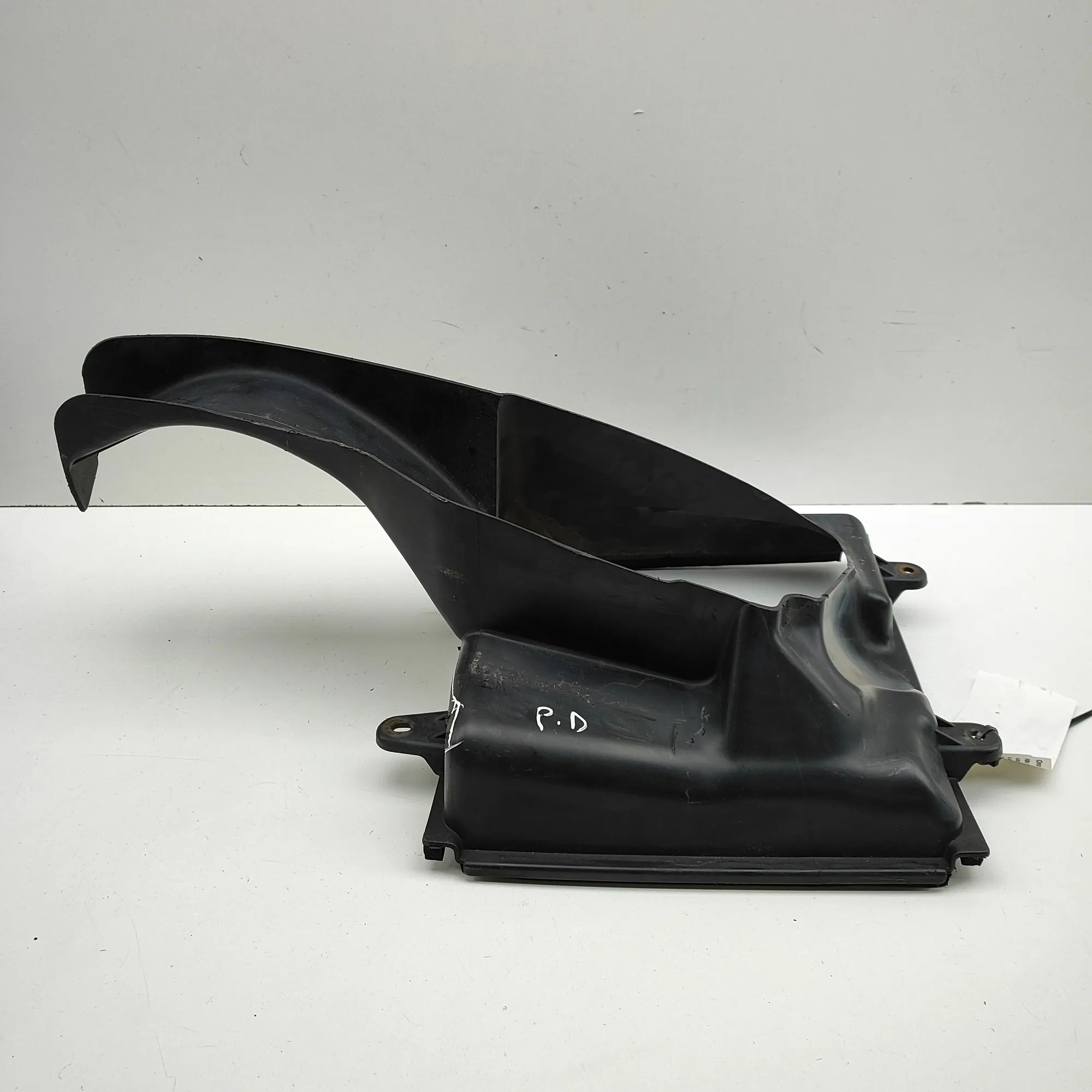 Maserati Ghibli Radiator Air Guide Duct Radiator Air Guide Duct — MASERATI GHIBLI (M157...