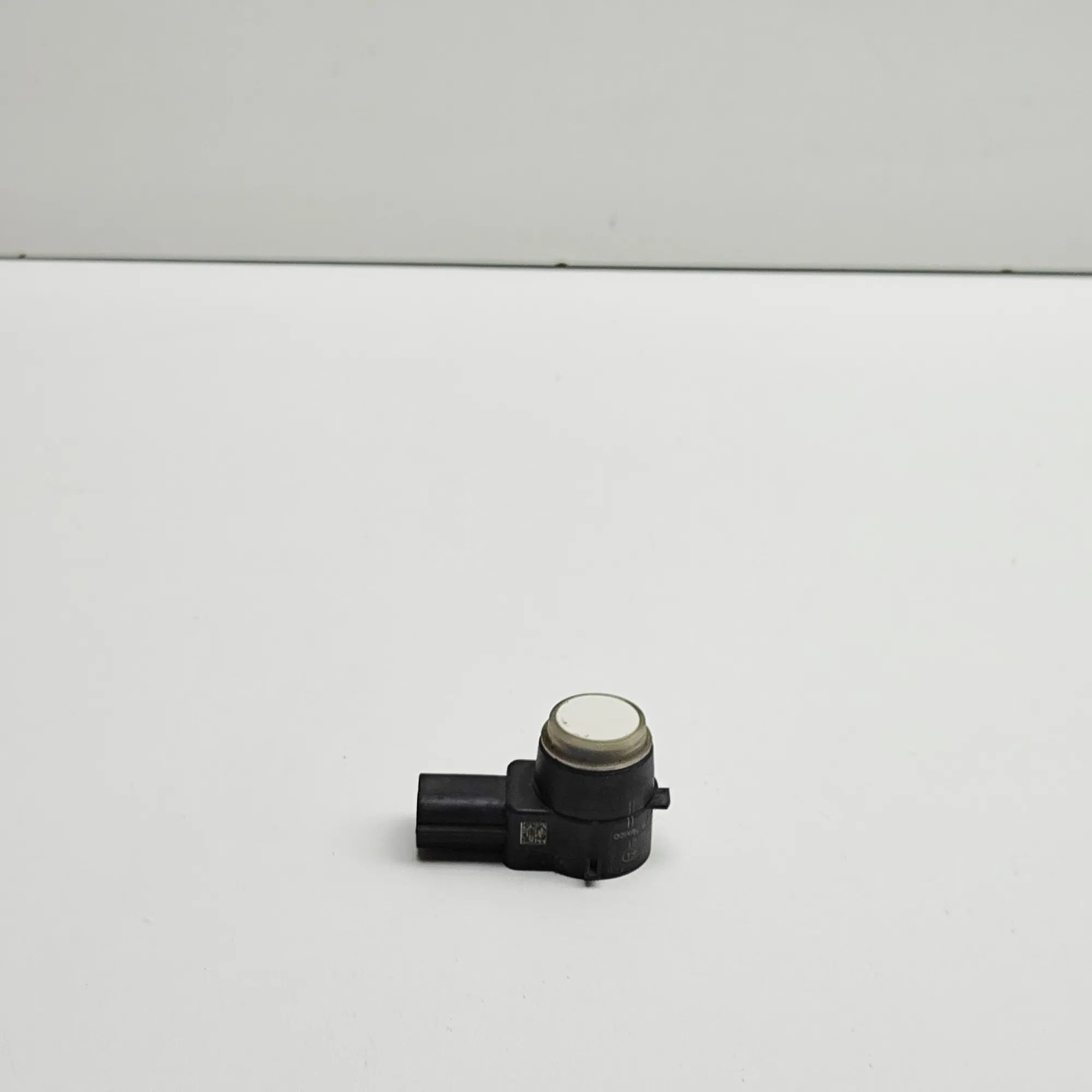 Maserati Ghibli Parking sensor — front Parking sensor — front — MASERATI GHIBLI (M157)...