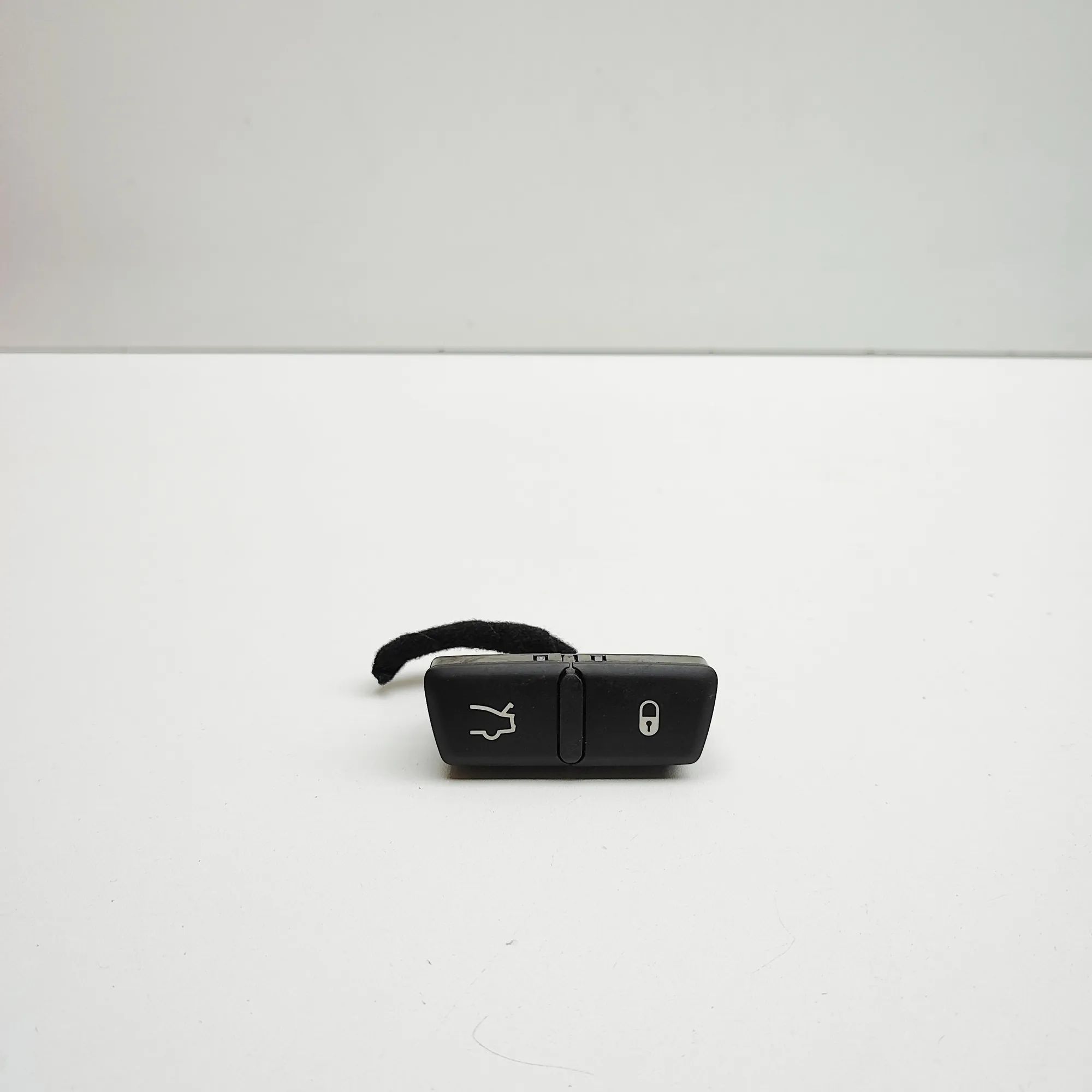 Maserati Ghibli Central locking Switch Central Locking Switch — MASERATI GHIBLI (M157)...