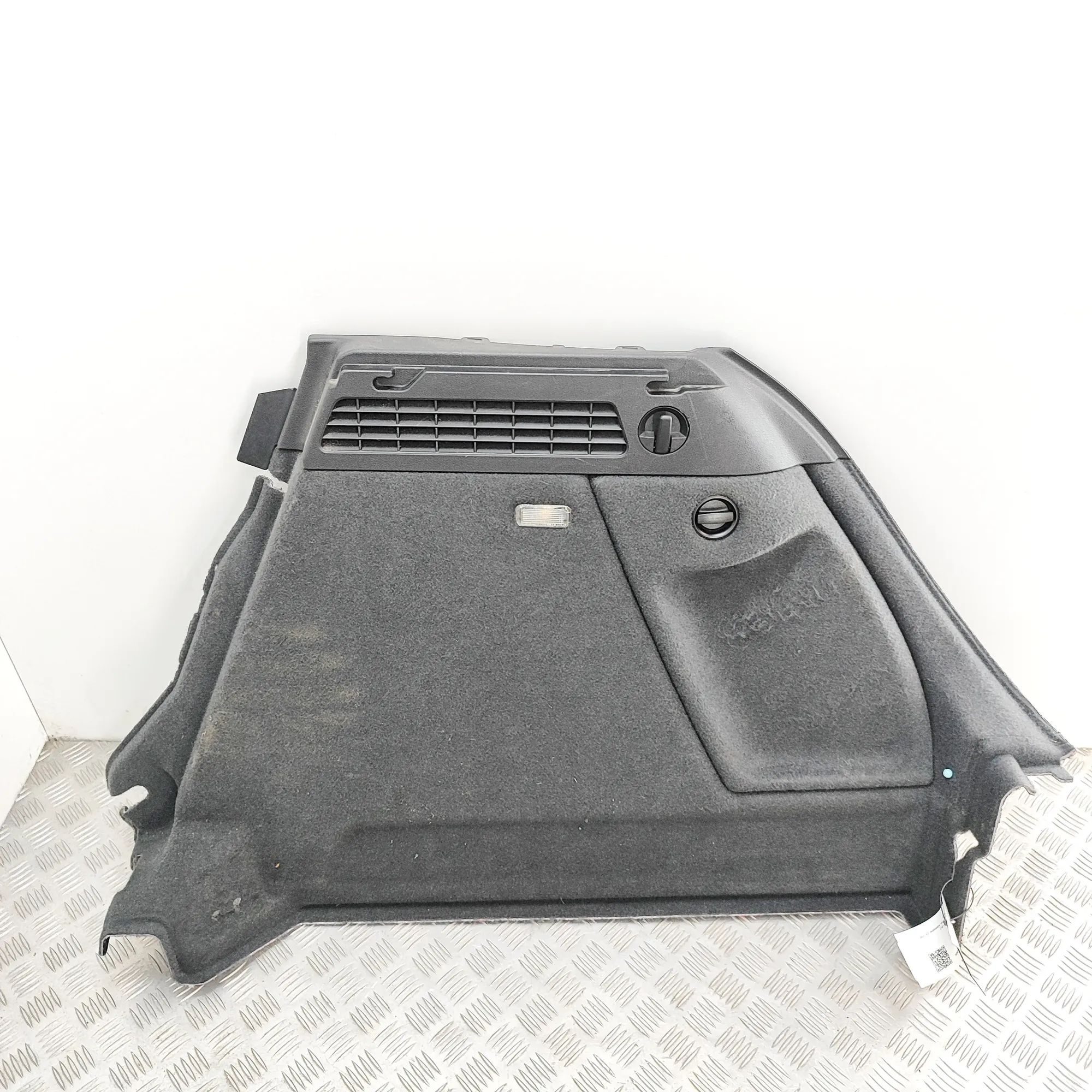 Audi Q3 (8U) Right Side Trunk Trim Right Side Trunk Trim — AUDI Q3 (8U) (2011-2018...