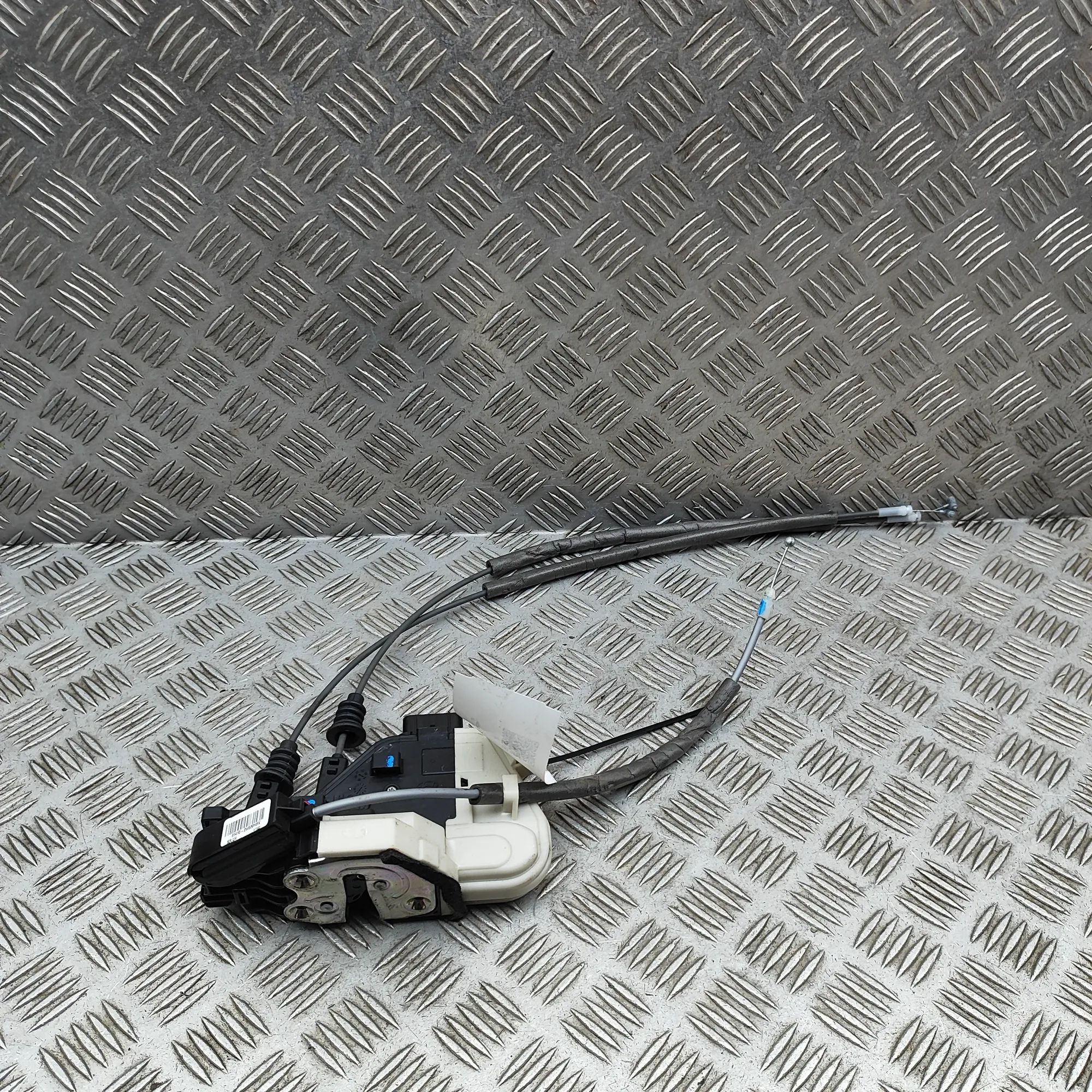 Hyundai Santa Fe Door lock — rear left Door lock — rear left — HYUNDAI SANTA (FÉ III D...