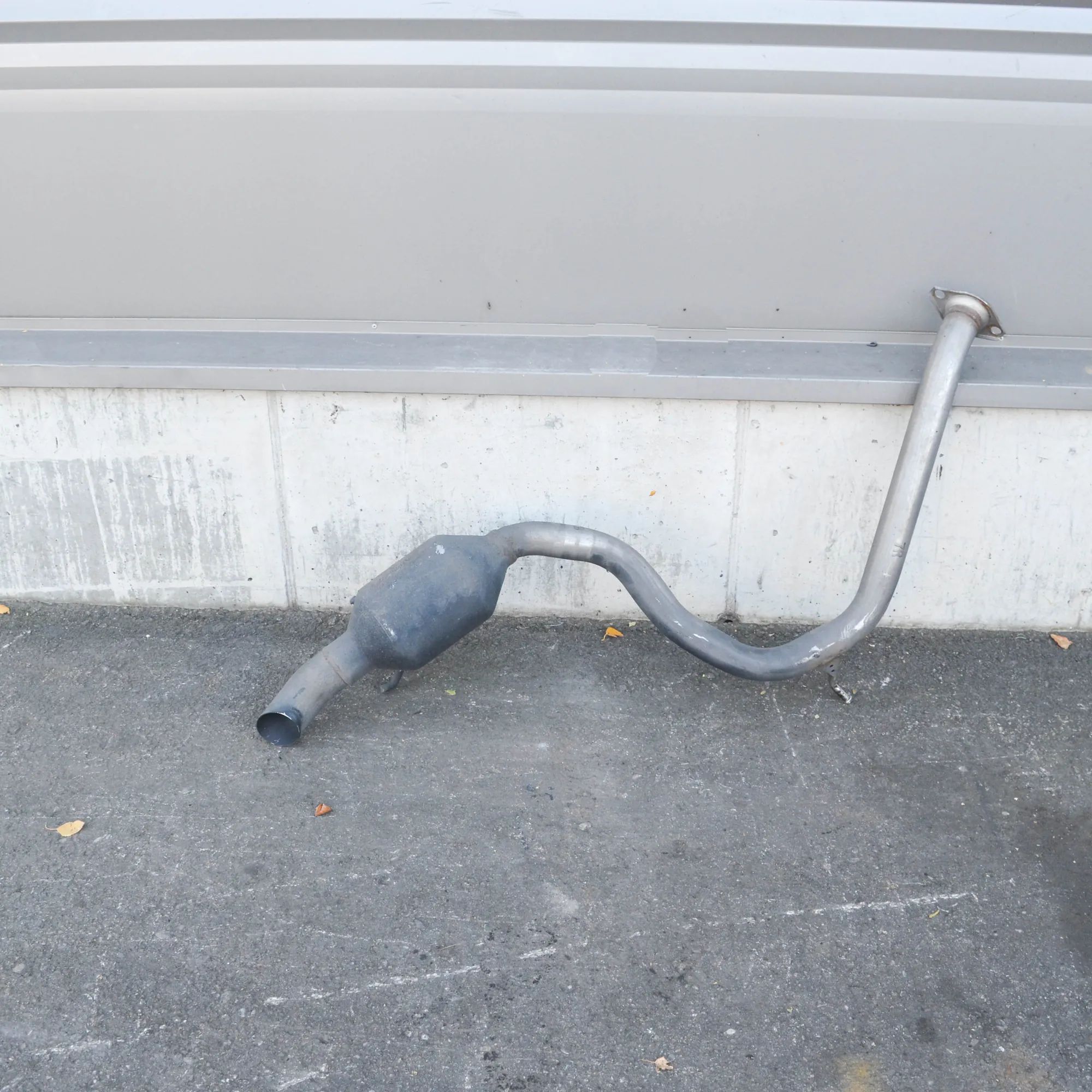 Toyota RAV4 (XA40) Rear Exhaust Muffler Rear Exhaust Muffler — TOYOTA RAV (4 IV _A4_) (...