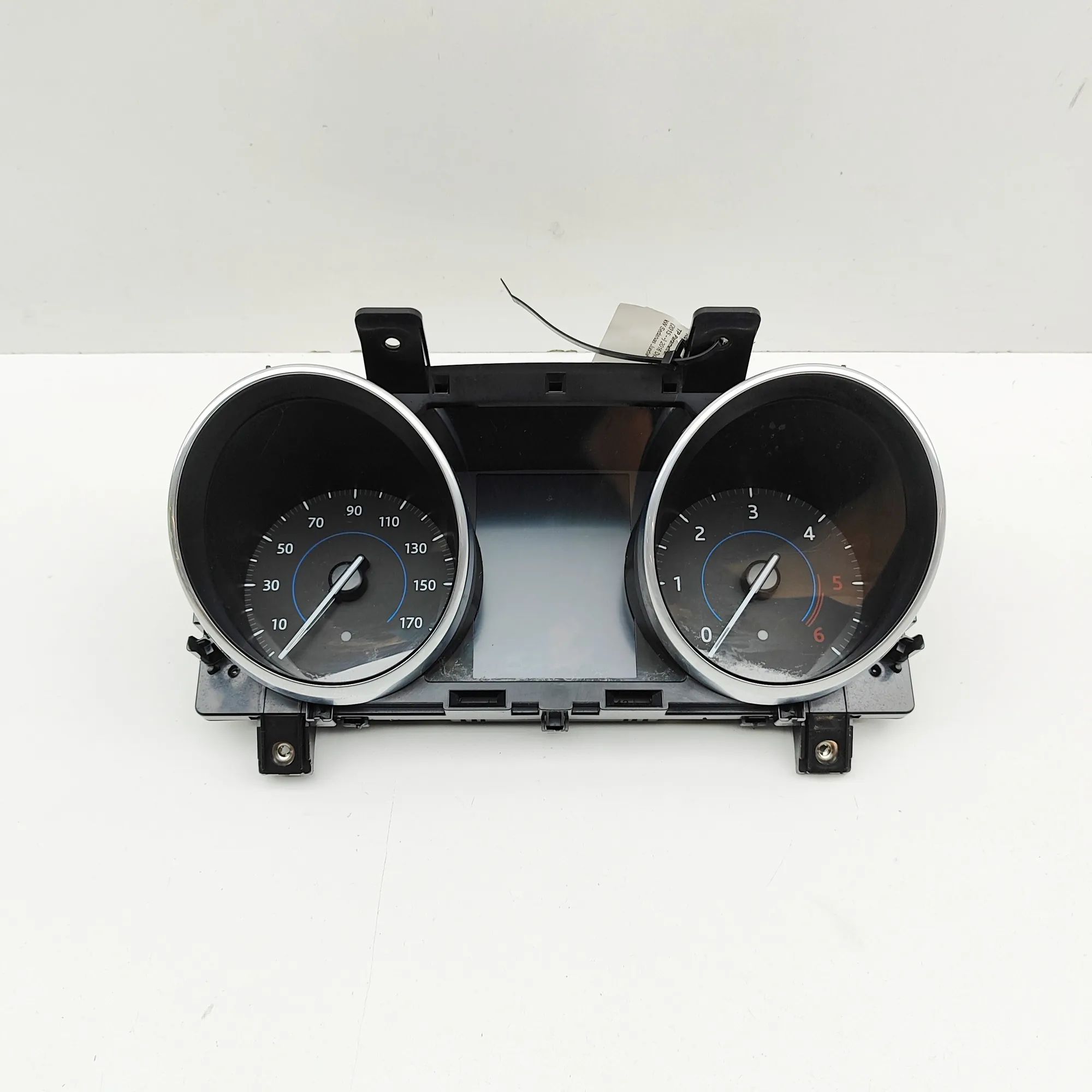 Jaguar XE Instrument Cluster Speedometer Instrument Cluster Speedometer — JAGUAR XE (X76...
